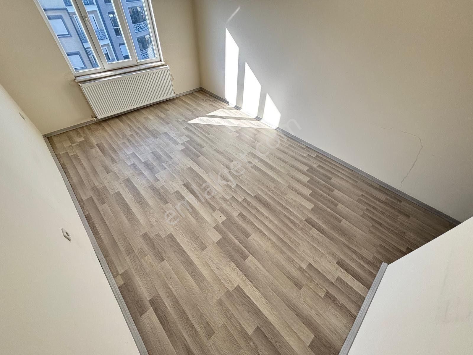Mera Emlaktan Burhaniye Merkezde Asansörlü 3+1 K.otoparklı Daire - Görsel 15