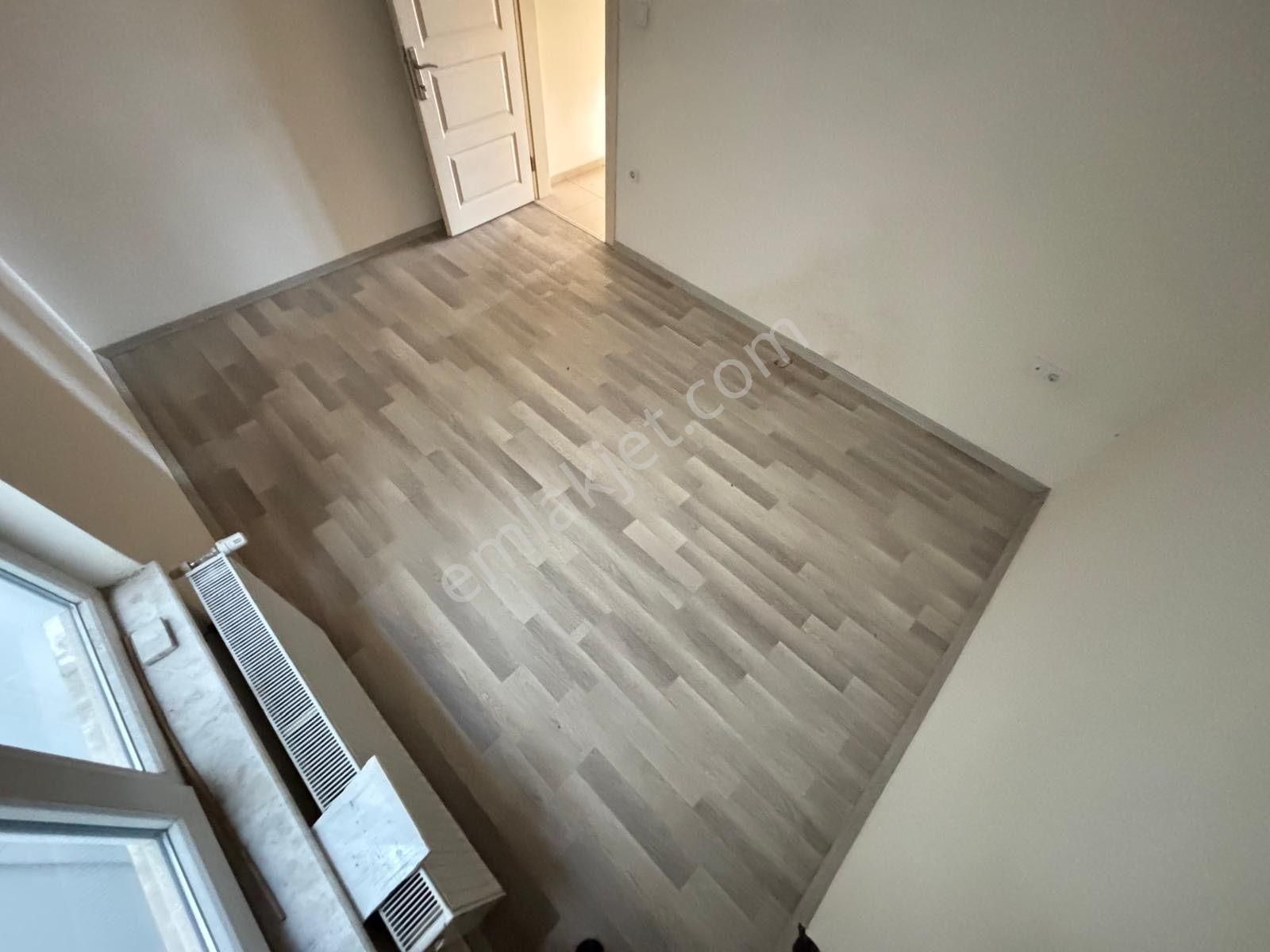 Mera Emlaktan Burhaniye Merkezde Asansörlü 3+1 K.otoparklı Daire - Görsel 13