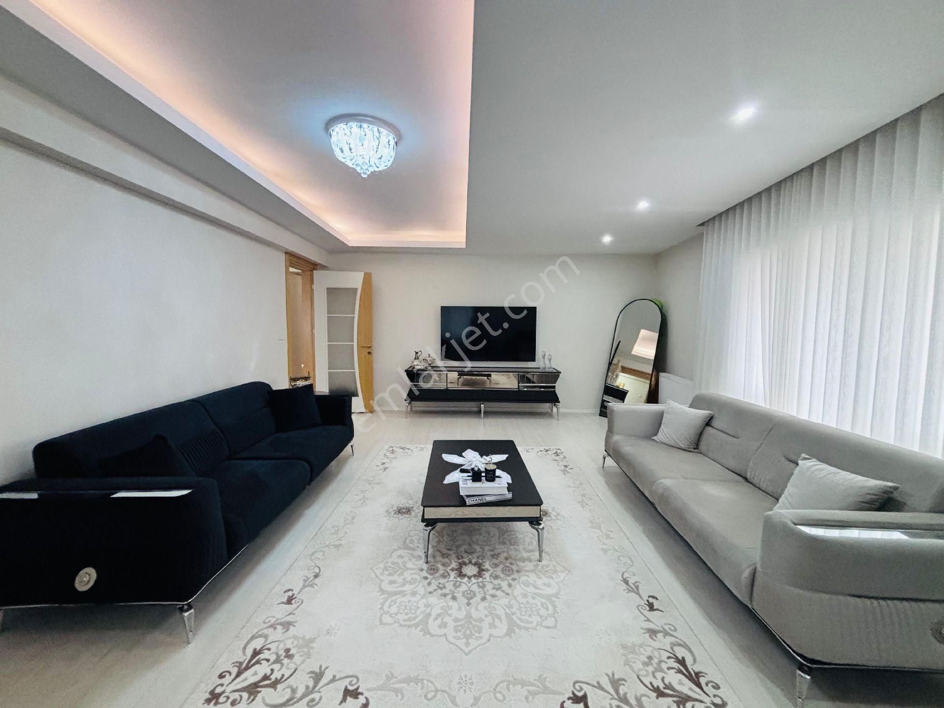 İzmir Torbalı Tepeköy Mahallesinde 3+1 187m2 Geniş Ferah Daire Satılık