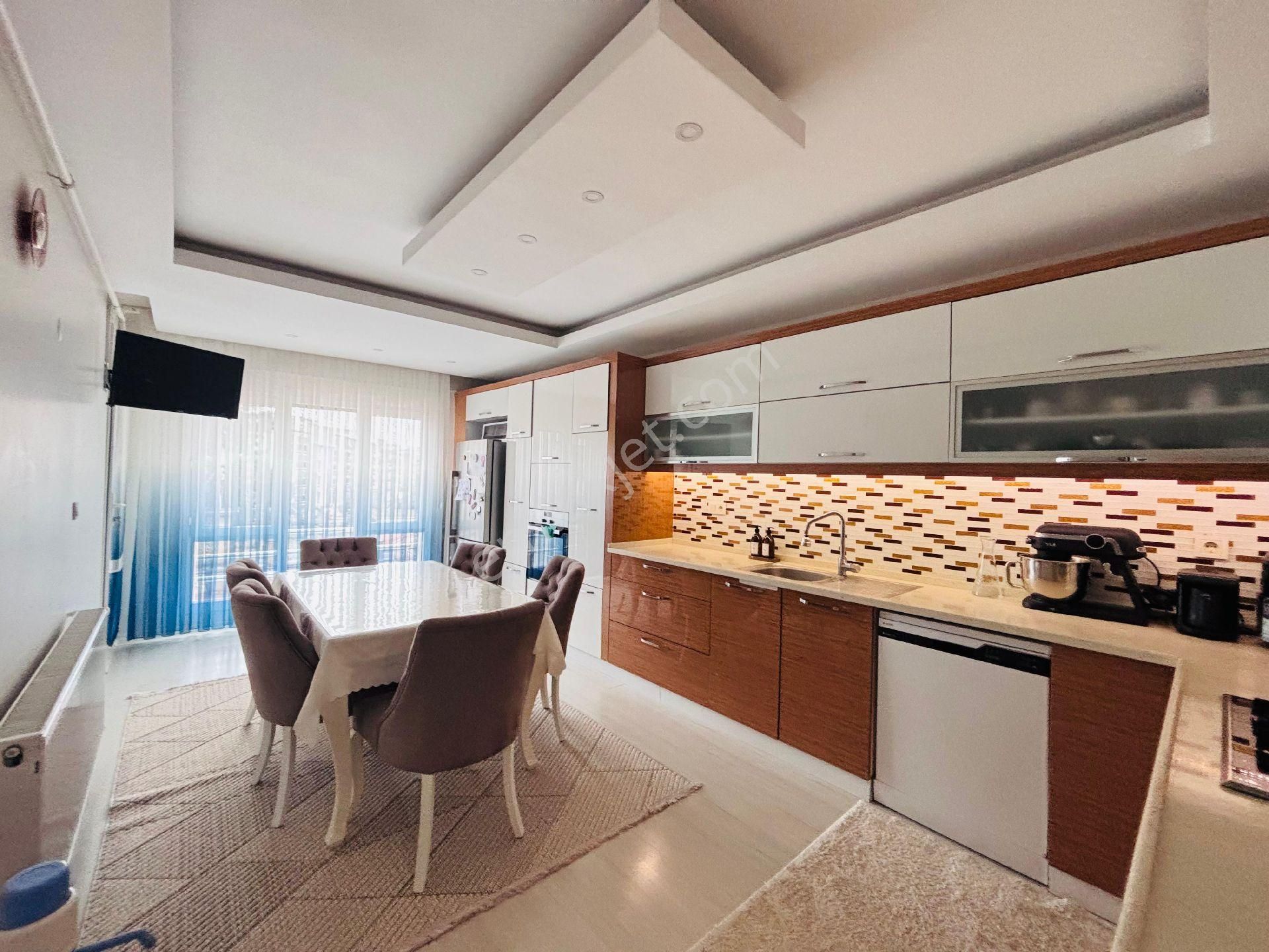 İzmir Torbalı Tepeköy Mahallesinde 3+1 187m2 Geniş Ferah Daire Satılık - Görsel 5