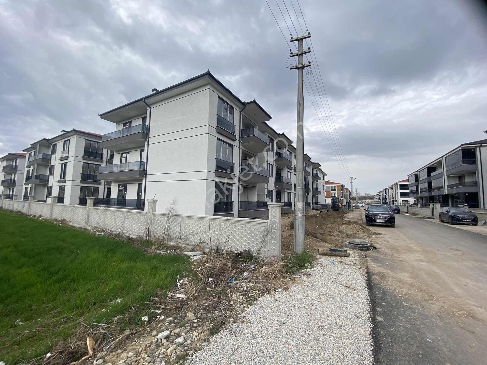 Ayhan Hepdiker Den Arifiye Fatih 127m2 3+1 Yerden Isıtma Ara Kat - Görsel 18