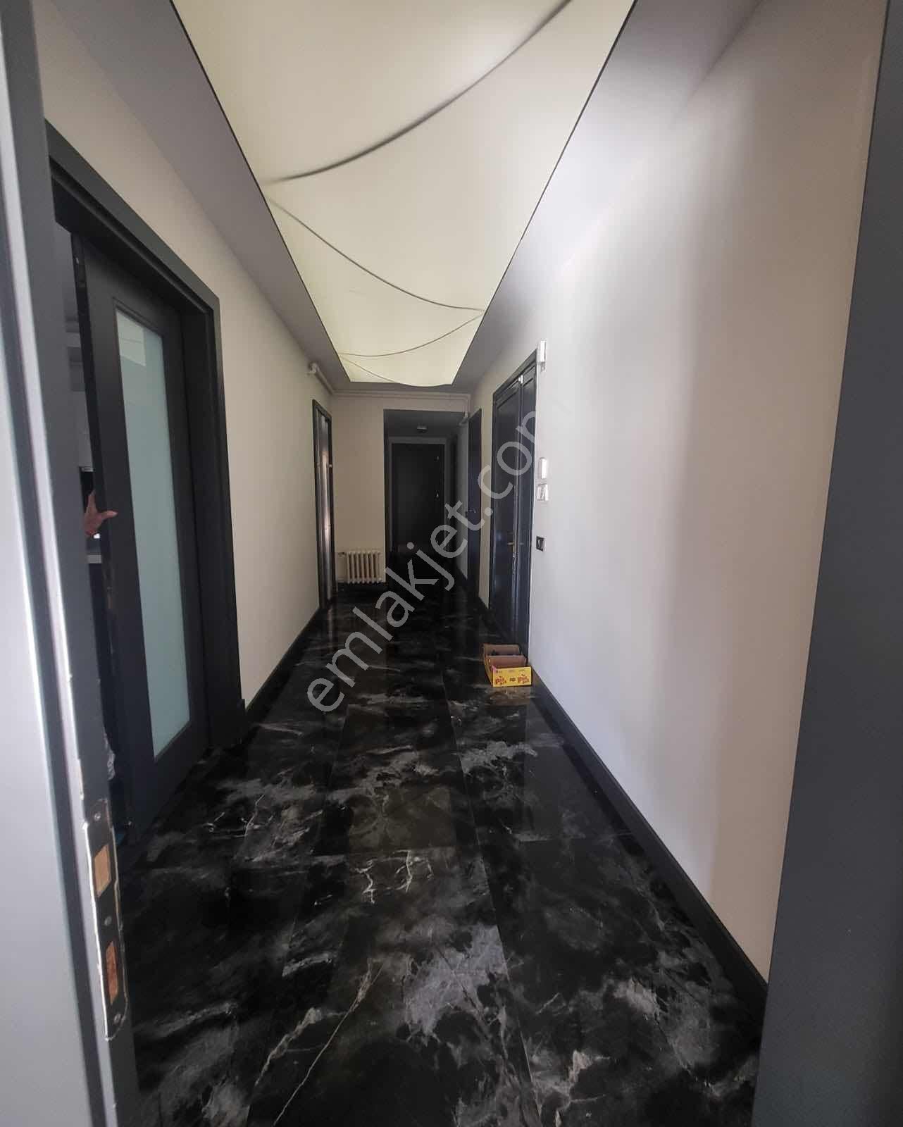 Antalya Gençlik Mahallesinde Prestijli Satılık 2+1 Daire - Görsel 2