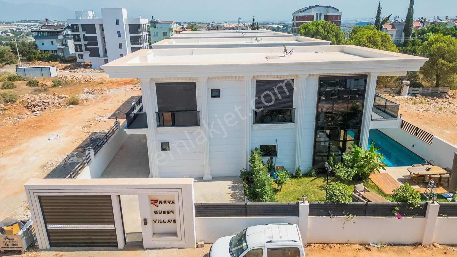 Altıntaşta Müstakil Havuzlu Satılık Ultra Lüks Villa - Görsel 2