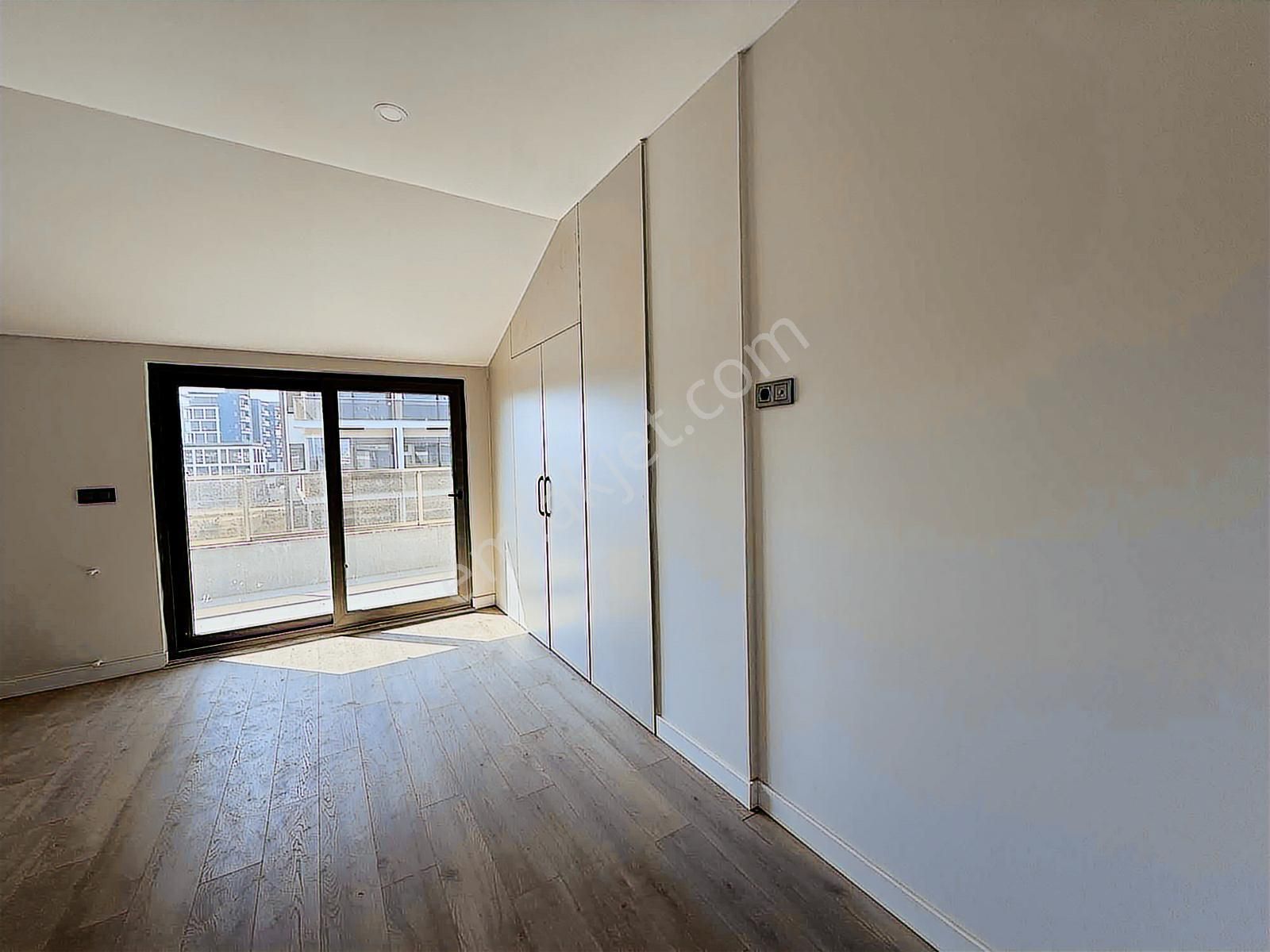 Altıntaşta Müstakil Bahçeli Satılık Villa - Görsel 16