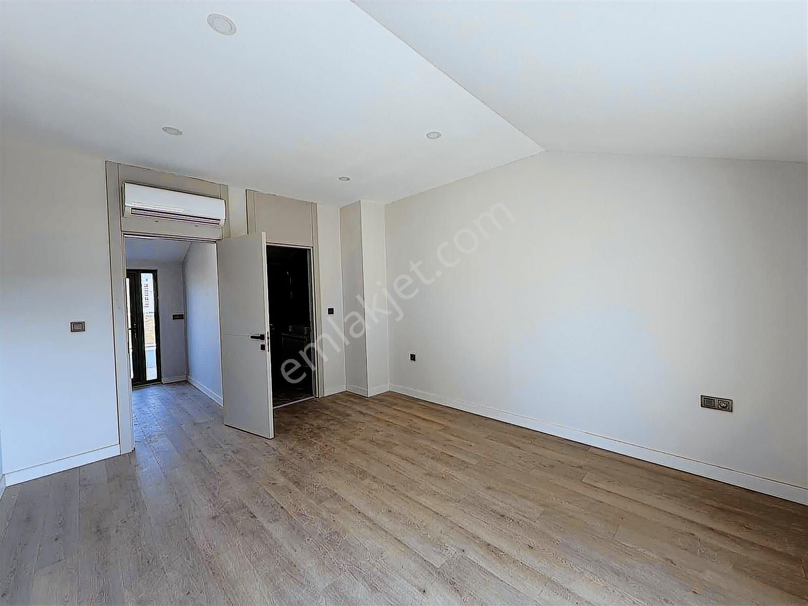 Altıntaşta Müstakil Bahçeli Satılık Villa - Görsel 8