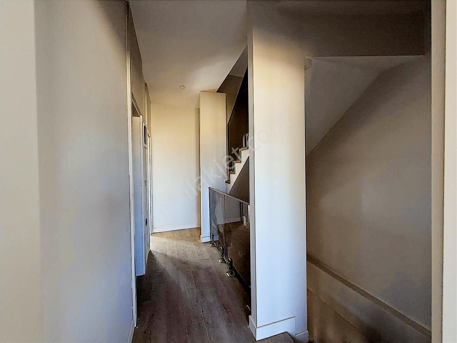 Altıntaşta Müstakil Bahçeli Satılık Villa - Görsel 19