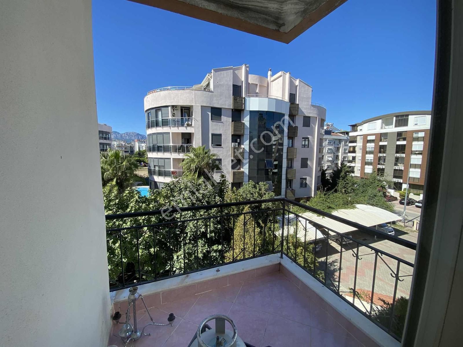 Antalya Konyaaltında Denize Yürüme Mesafesinde Satılık 2+1 Daire - Görsel 9