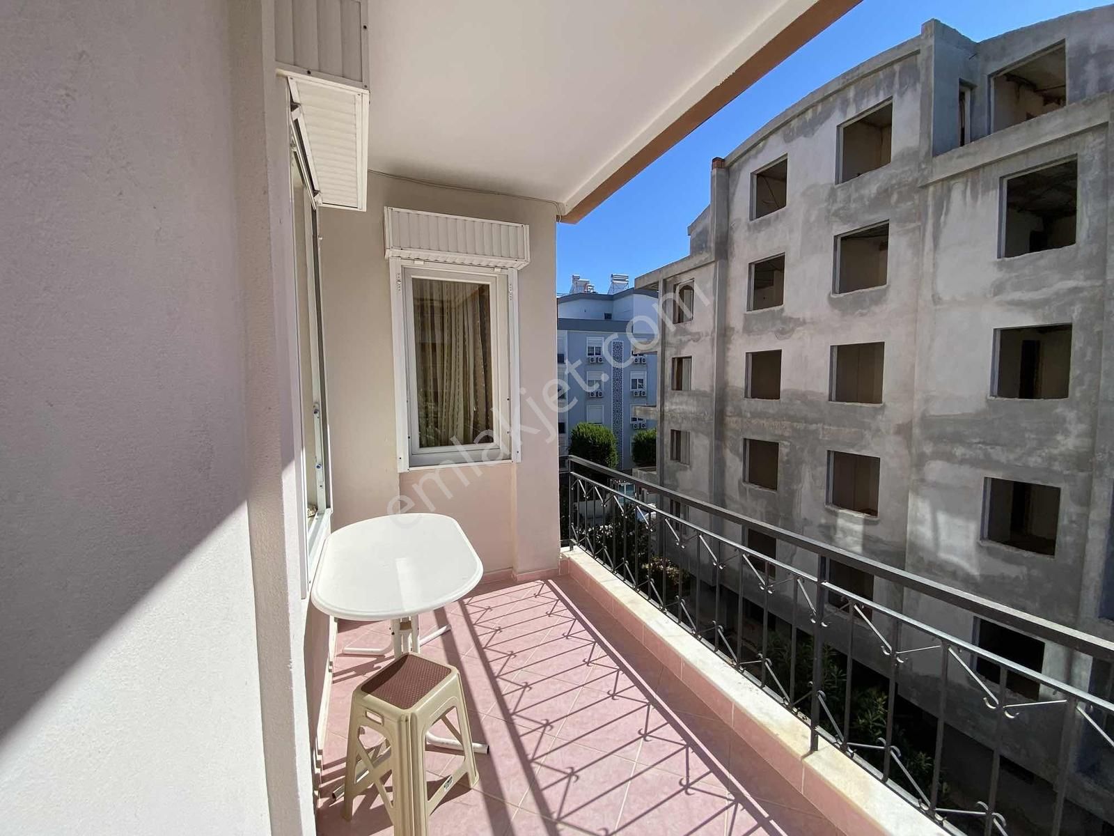 Antalya Konyaaltında Denize Yürüme Mesafesinde Satılık 2+1 Daire - Görsel 19