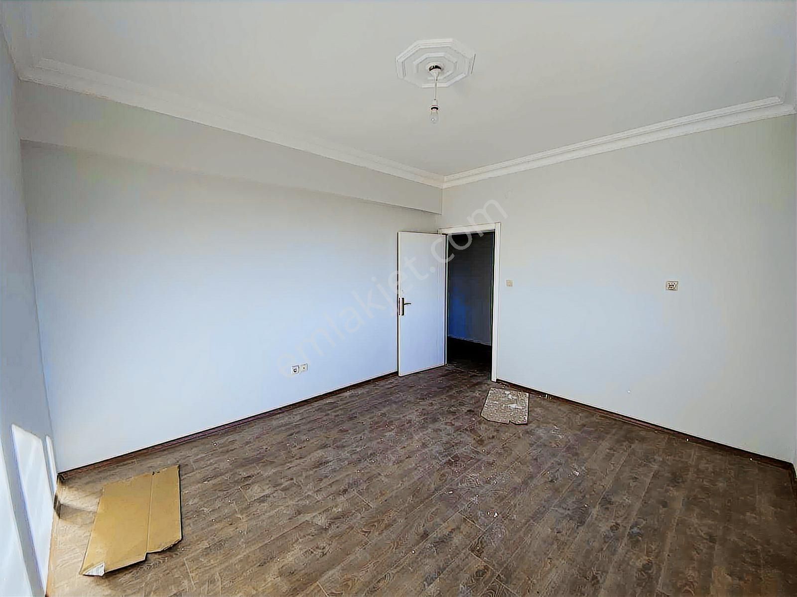 Meydankavağında Geniş Ve Kullanışlı Sıfır Tadilatlı 3+1 Kiralık - Görsel 25