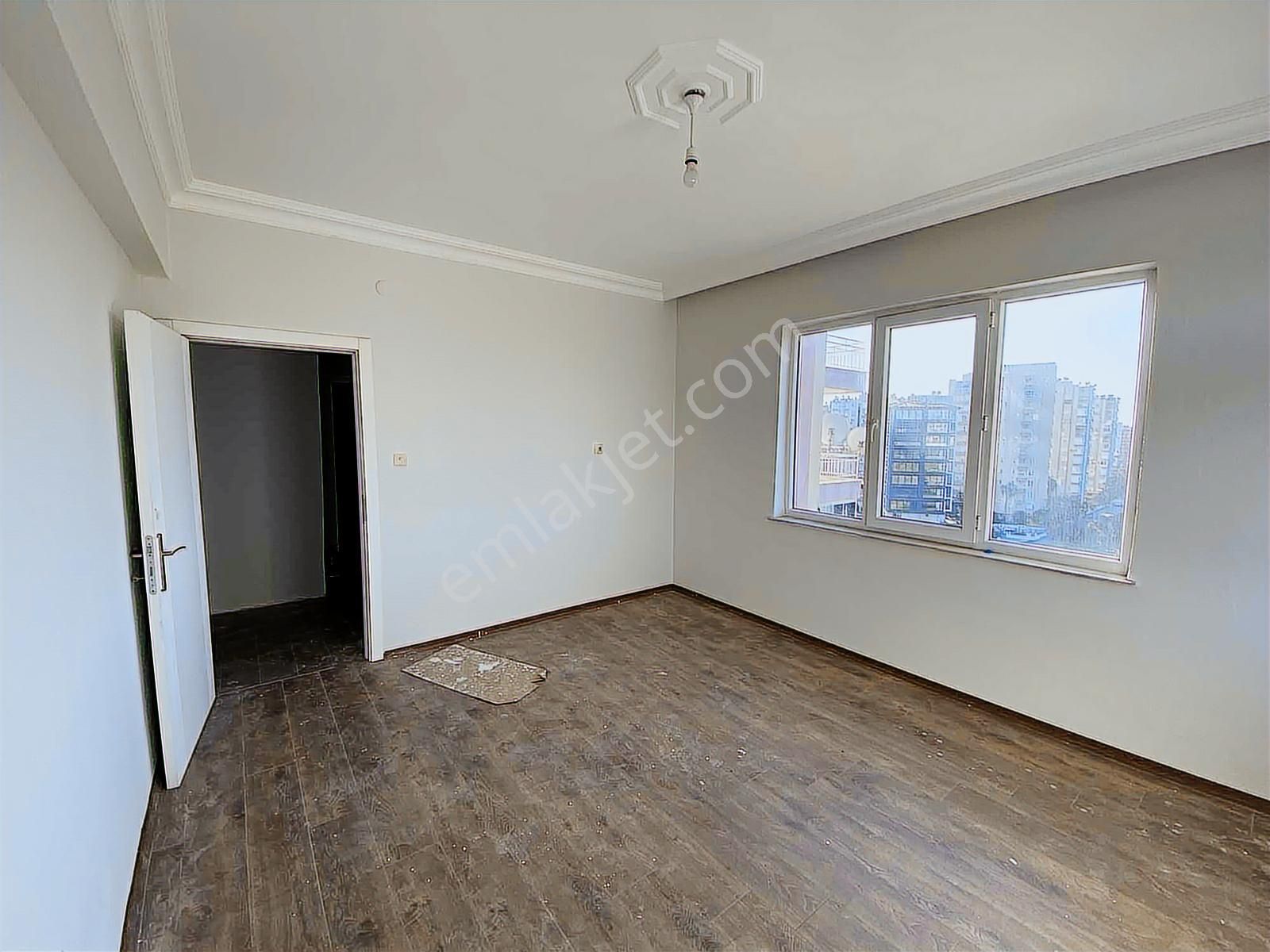 Meydankavağında Geniş Ve Kullanışlı Sıfır Tadilatlı 3+1 Kiralık - Görsel 24