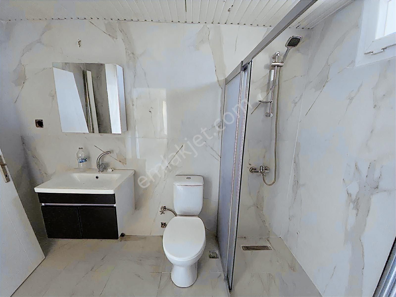 Meydankavağında Geniş Ve Kullanışlı Sıfır Tadilatlı 3+1 Kiralık - Görsel 13