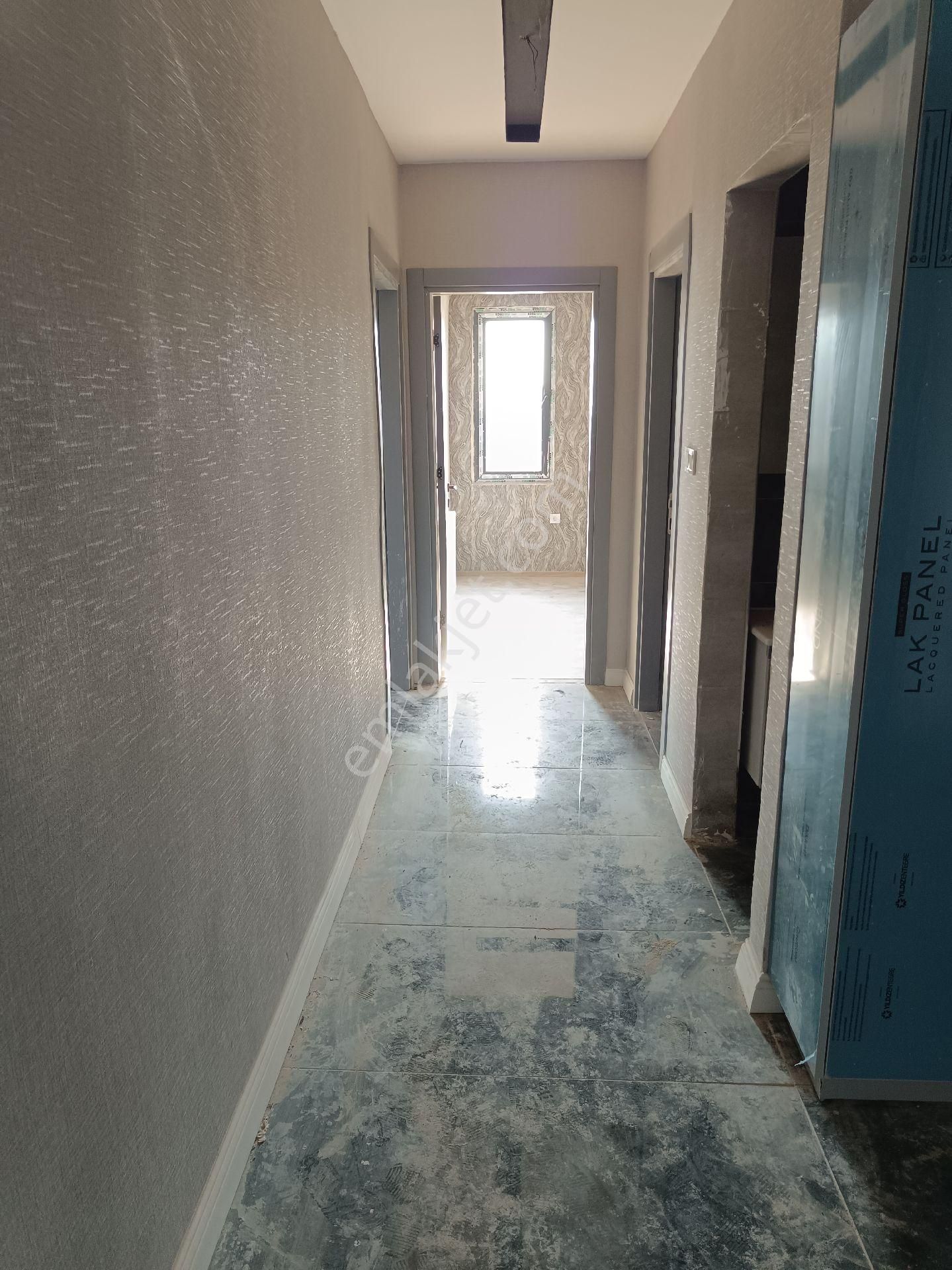 Batıkent'te Satılık Geniş Arakat 2+1 - Görsel 12