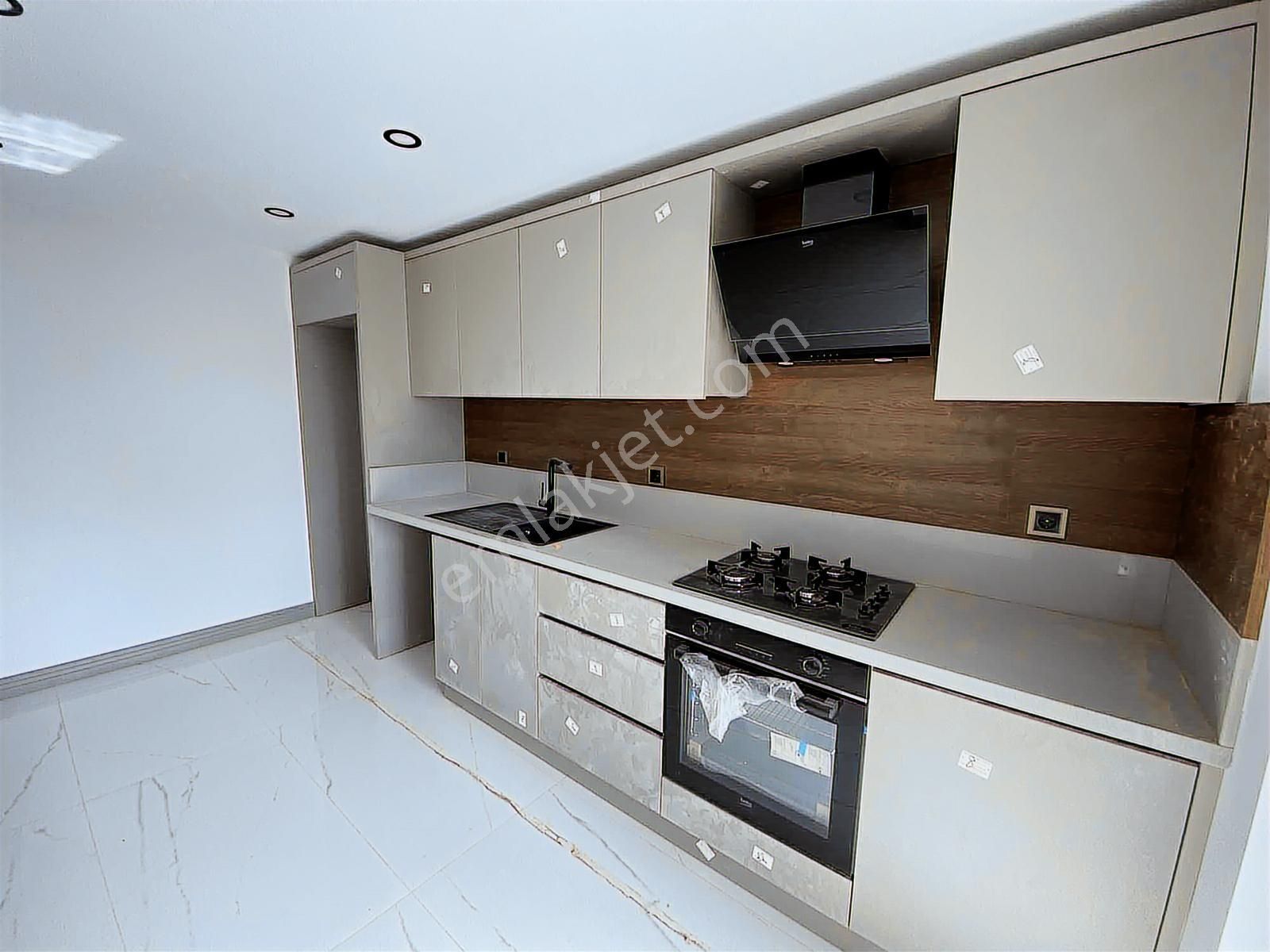 Sinan Mahallesi'nde Sıfır 2+1 Ara Kat Daire Site İçi, Açık/kap - Görsel 5