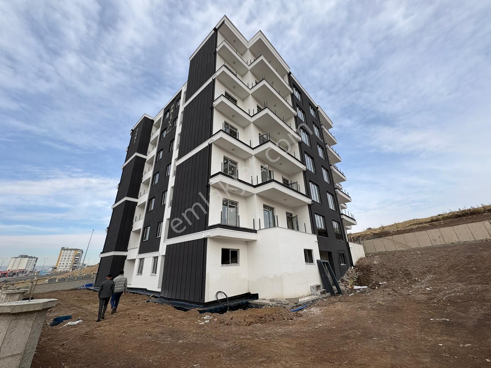 Arslan Mülk Ofisi //mimsin Şirintepe Pera Priva 2+1 Sıfır Daire