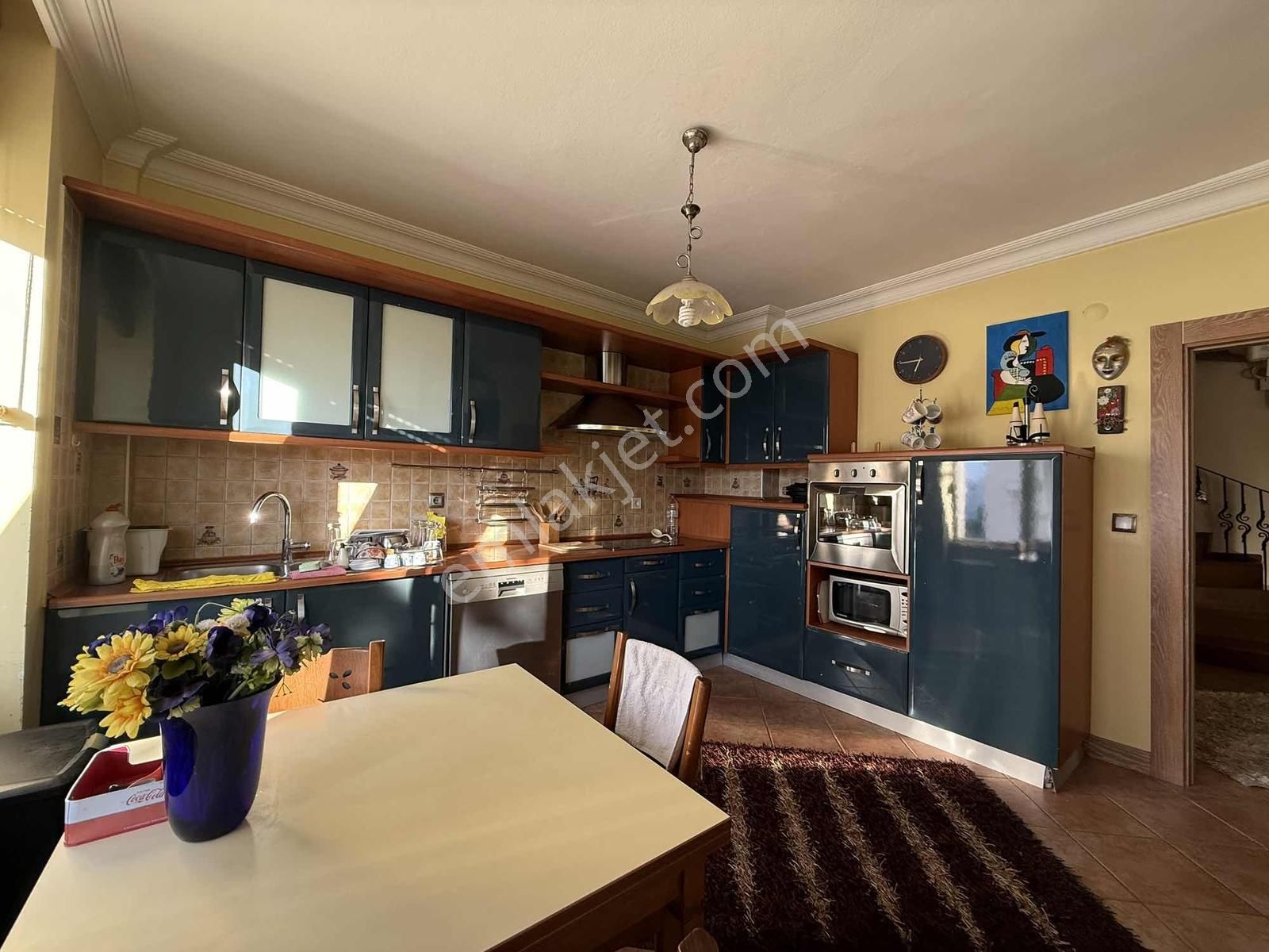 Yeşilbahçede Kiralık 4+1 Full Eşyalı Daire - Görsel 11