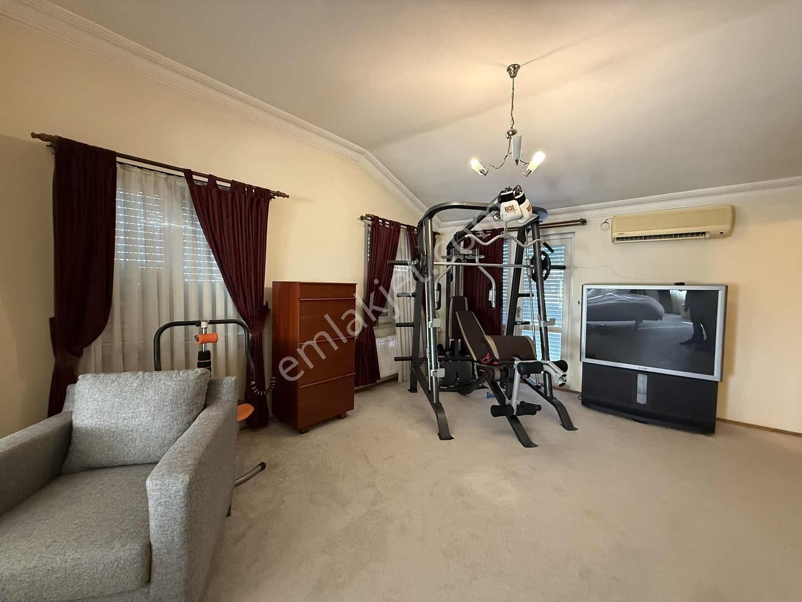 Yeşilbahçede Kiralık 4+1 Full Eşyalı Daire - Görsel 19