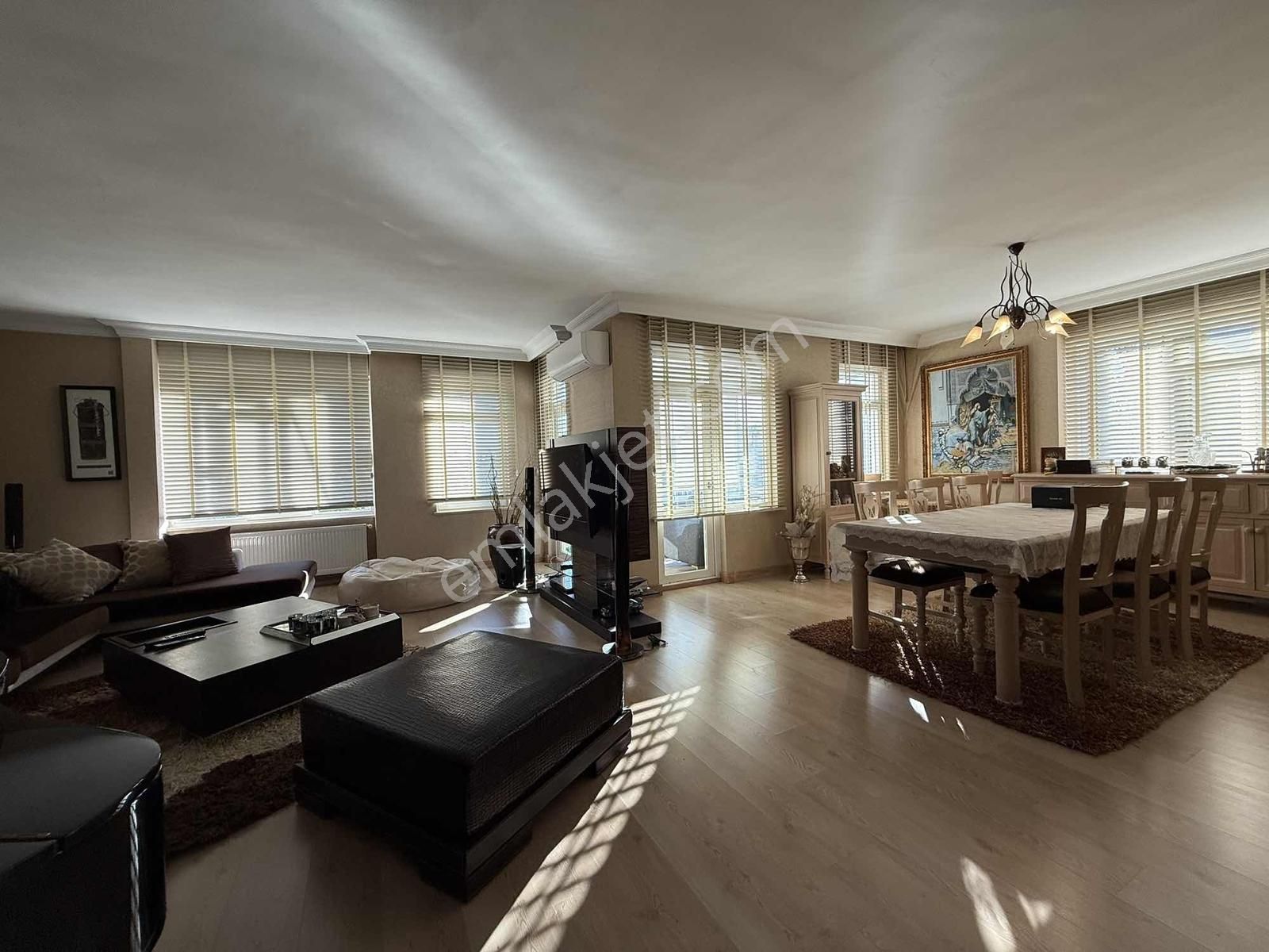 Yeşilbahçede Kiralık 4+1 Full Eşyalı Daire - Görsel 9