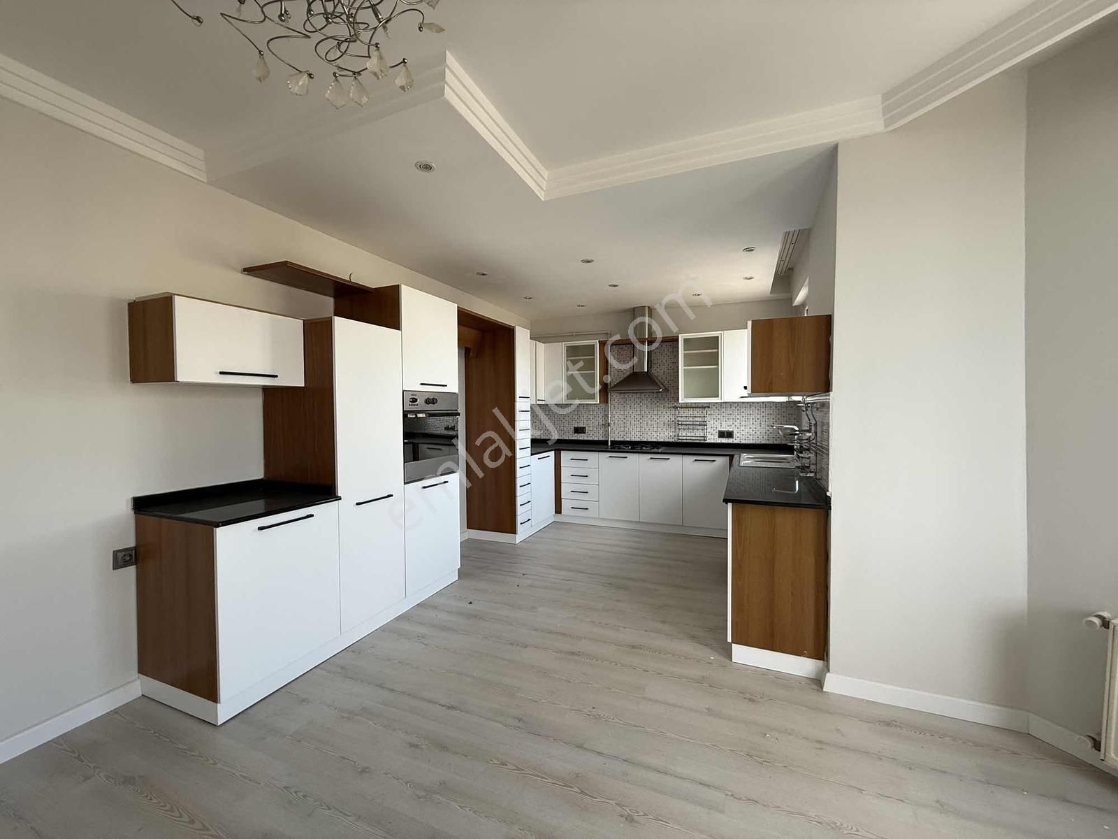 Lara Fenerde Full Deniz Manzaralı Satılık 4+1 Daire - Görsel 17