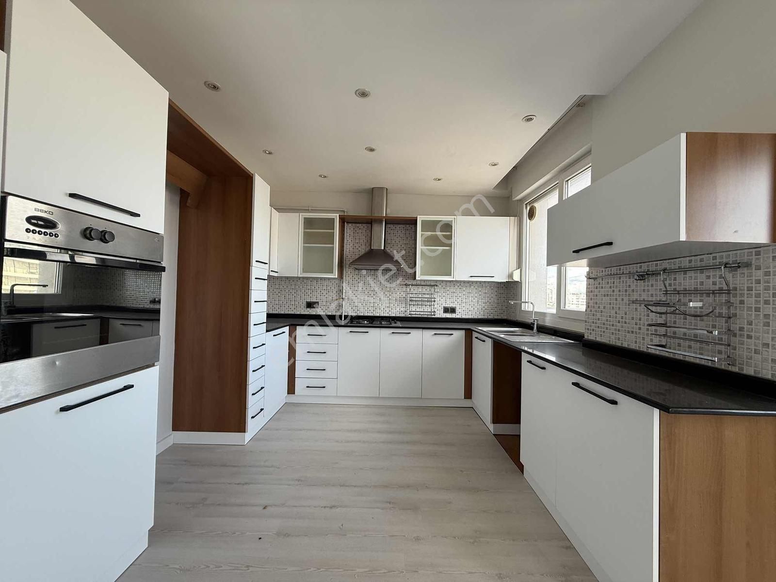 Lara Fenerde Full Deniz Manzaralı Satılık 4+1 Daire - Görsel 7