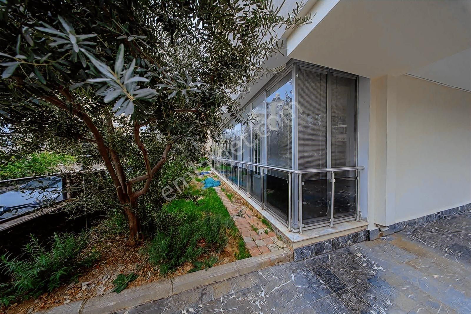 Larada İçi Full Yapılı Eşyalı Geniş Satılık 1+1 Daire - Görsel 11