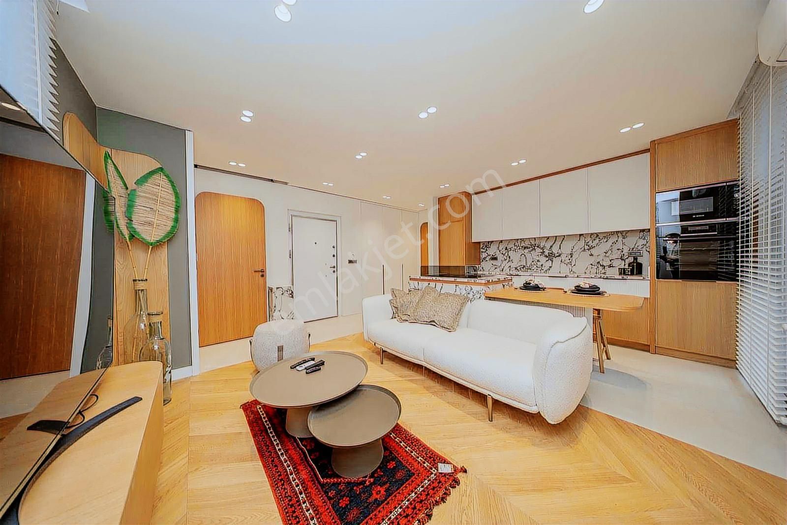 Larada İçi Full Yapılı Eşyalı Geniş Satılık 1+1 Daire - Görsel 26