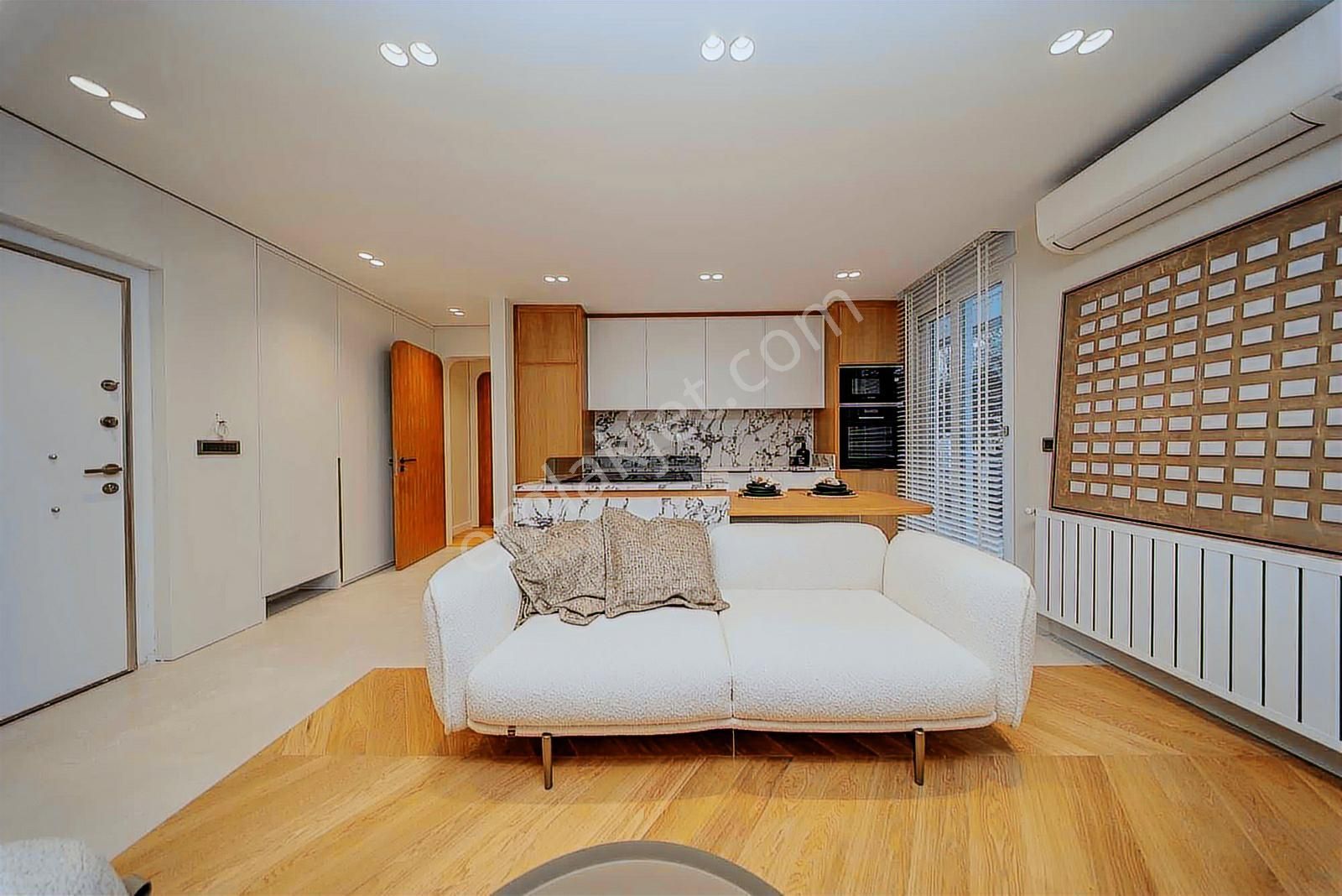 Larada İçi Full Yapılı Eşyalı Geniş Satılık 1+1 Daire - Görsel 14