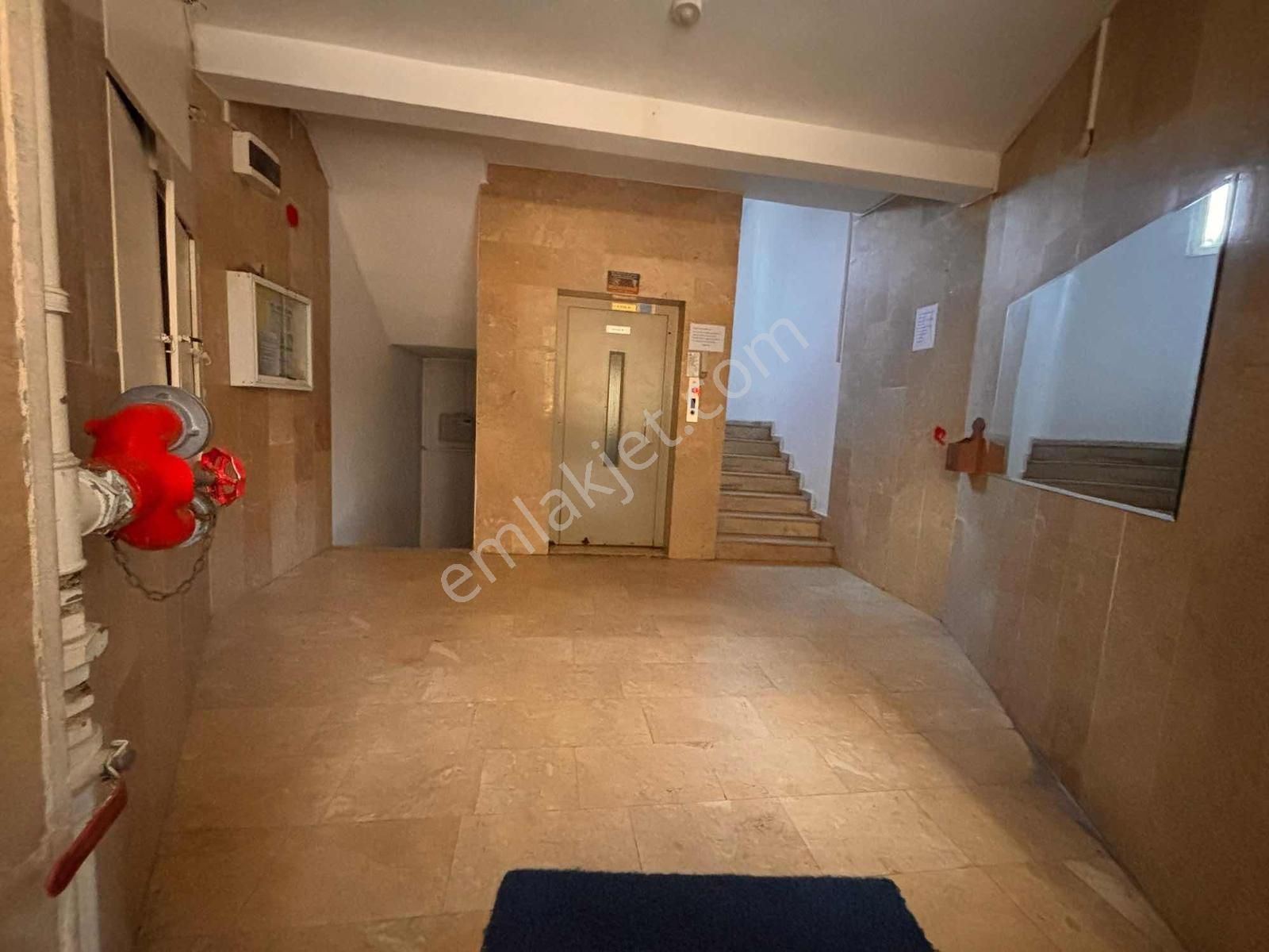 Fener'de Cadde Üstünde Bakımlı Binada Doğalgazlı Kiralık Daire - Görsel 20