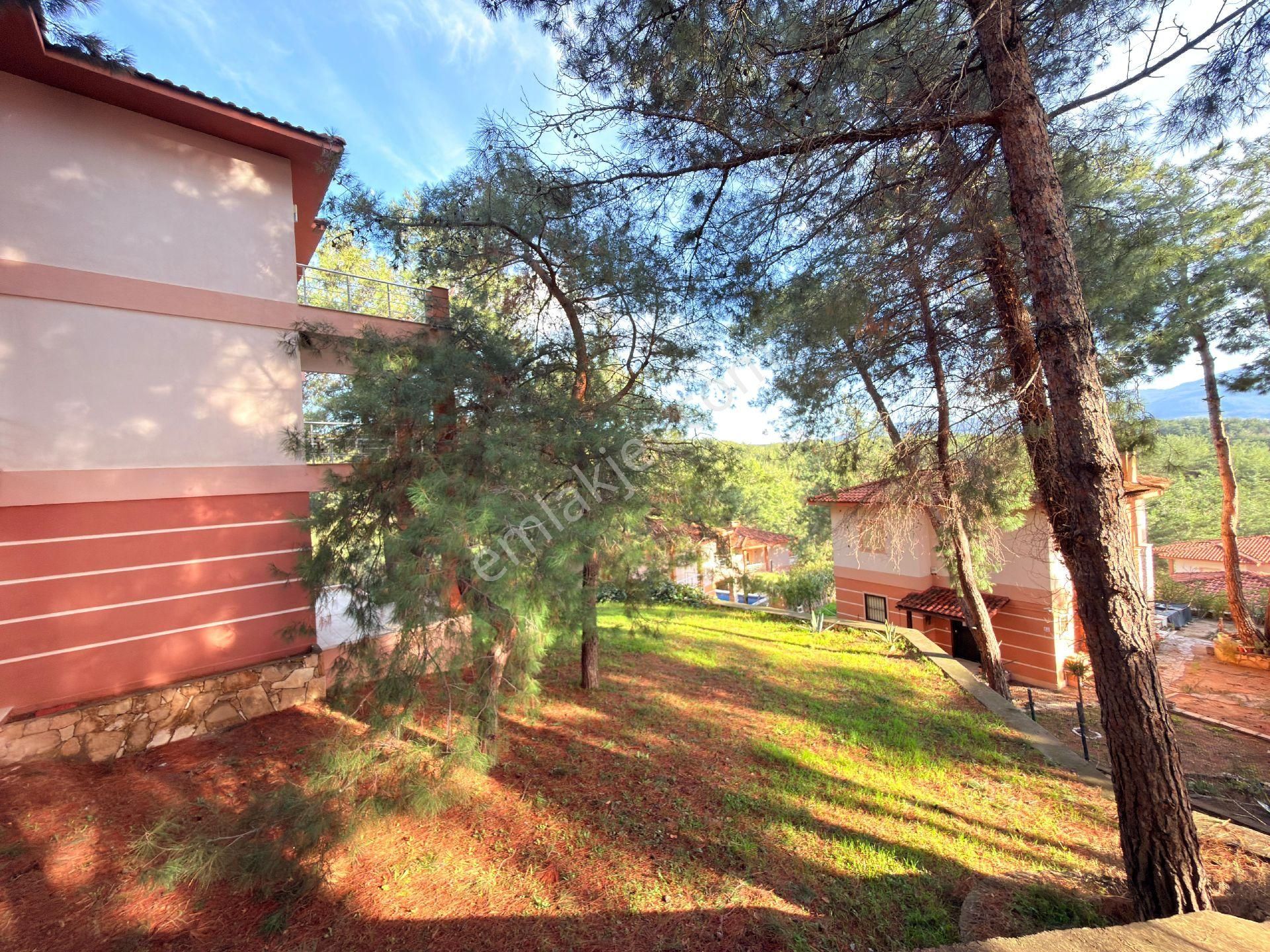 Kuşadası Soğucak Bölgesinde Müstakil Fırsat Villa - Görsel 14