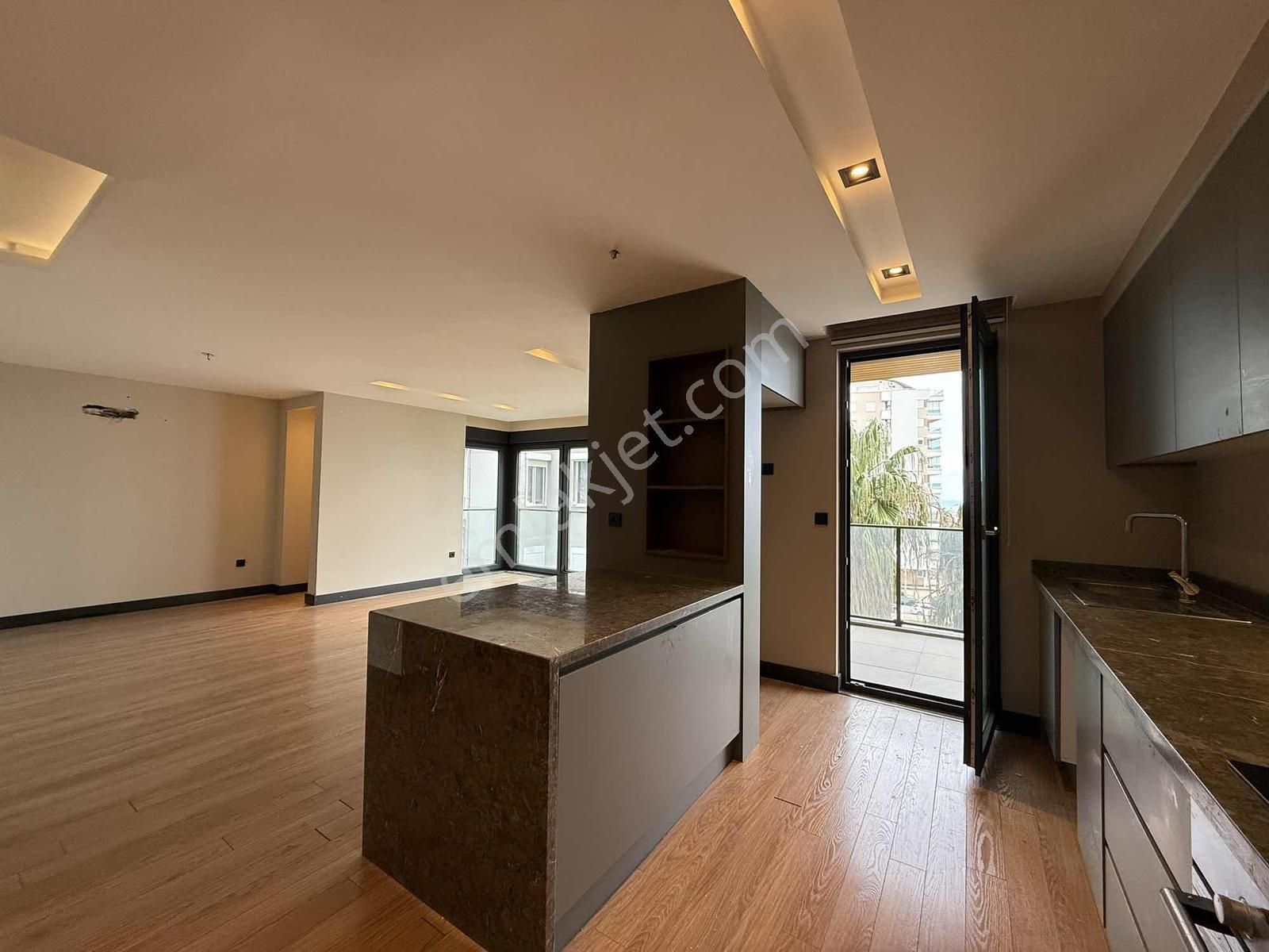 Eski Lara Yolunda Yeni Nesil Binada Kiralık 3+1 Daire - Görsel 6