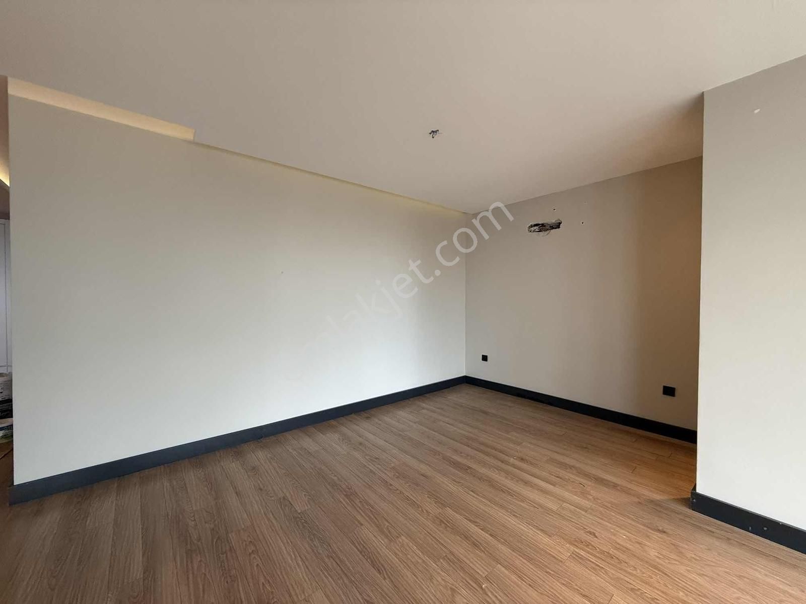 Eski Lara Yolunda Yeni Nesil Binada Kiralık 3+1 Daire - Görsel 21