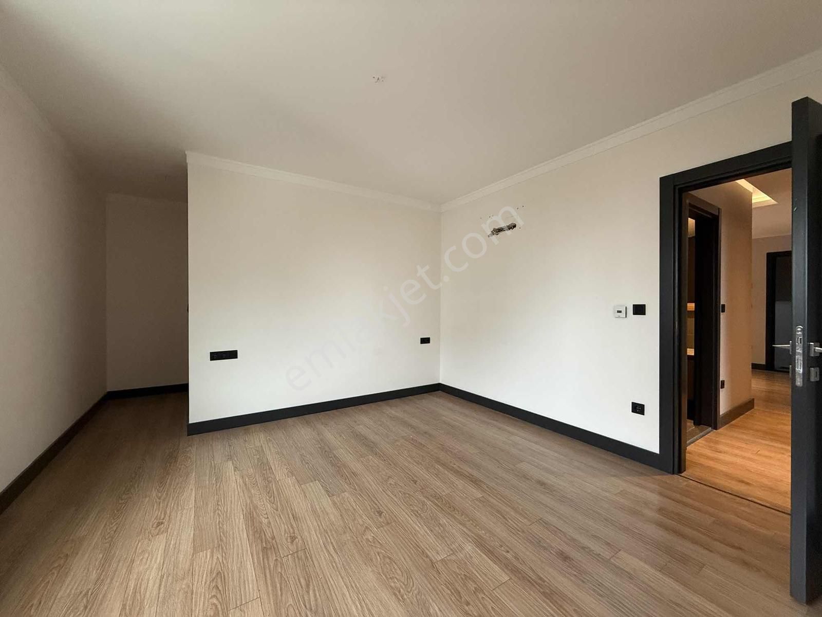 Eski Lara Yolunda Yeni Nesil Binada Kiralık 3+1 Daire - Görsel 2