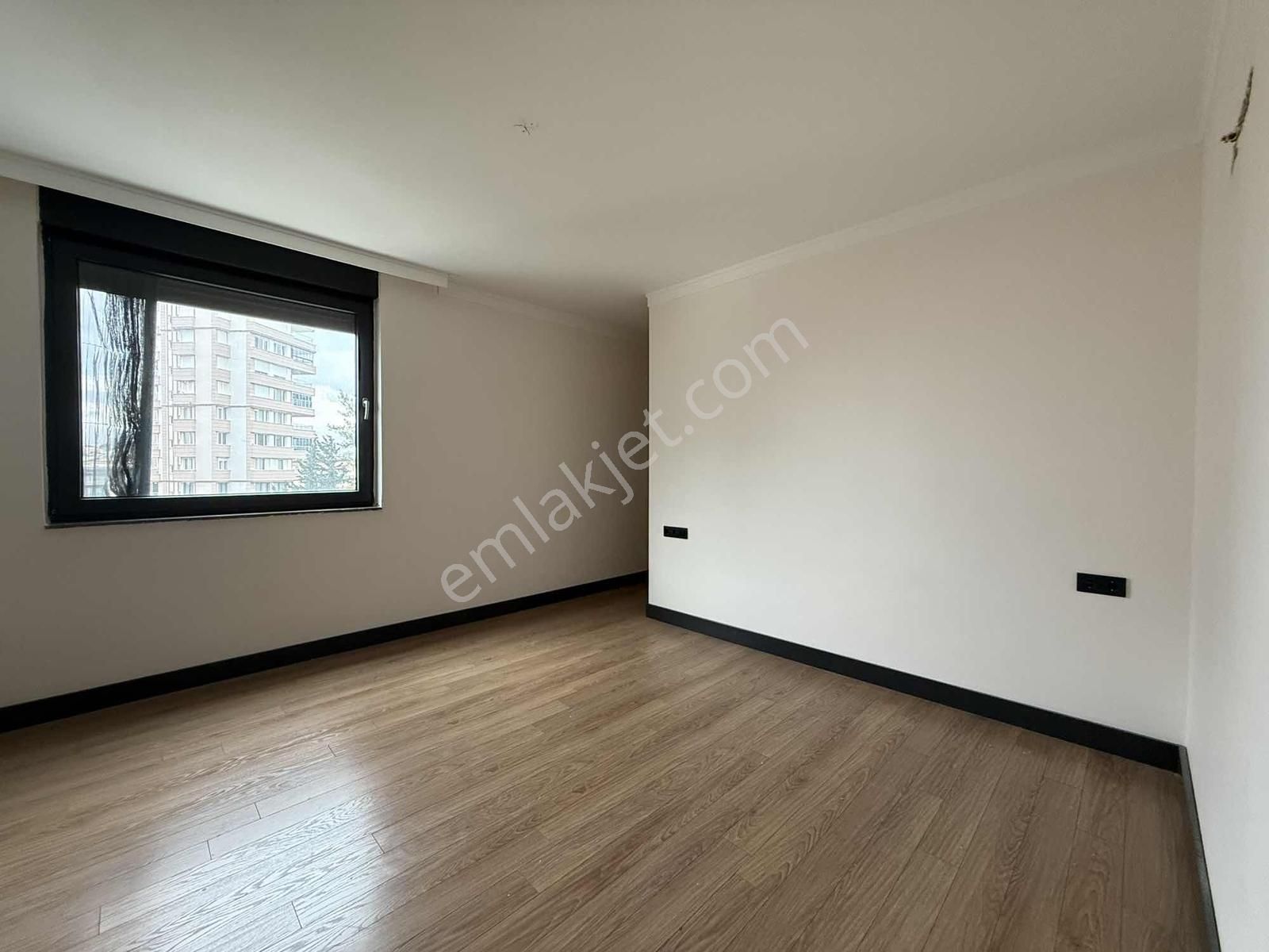 Eski Lara Yolunda Yeni Nesil Binada Kiralık 3+1 Daire - Görsel 4