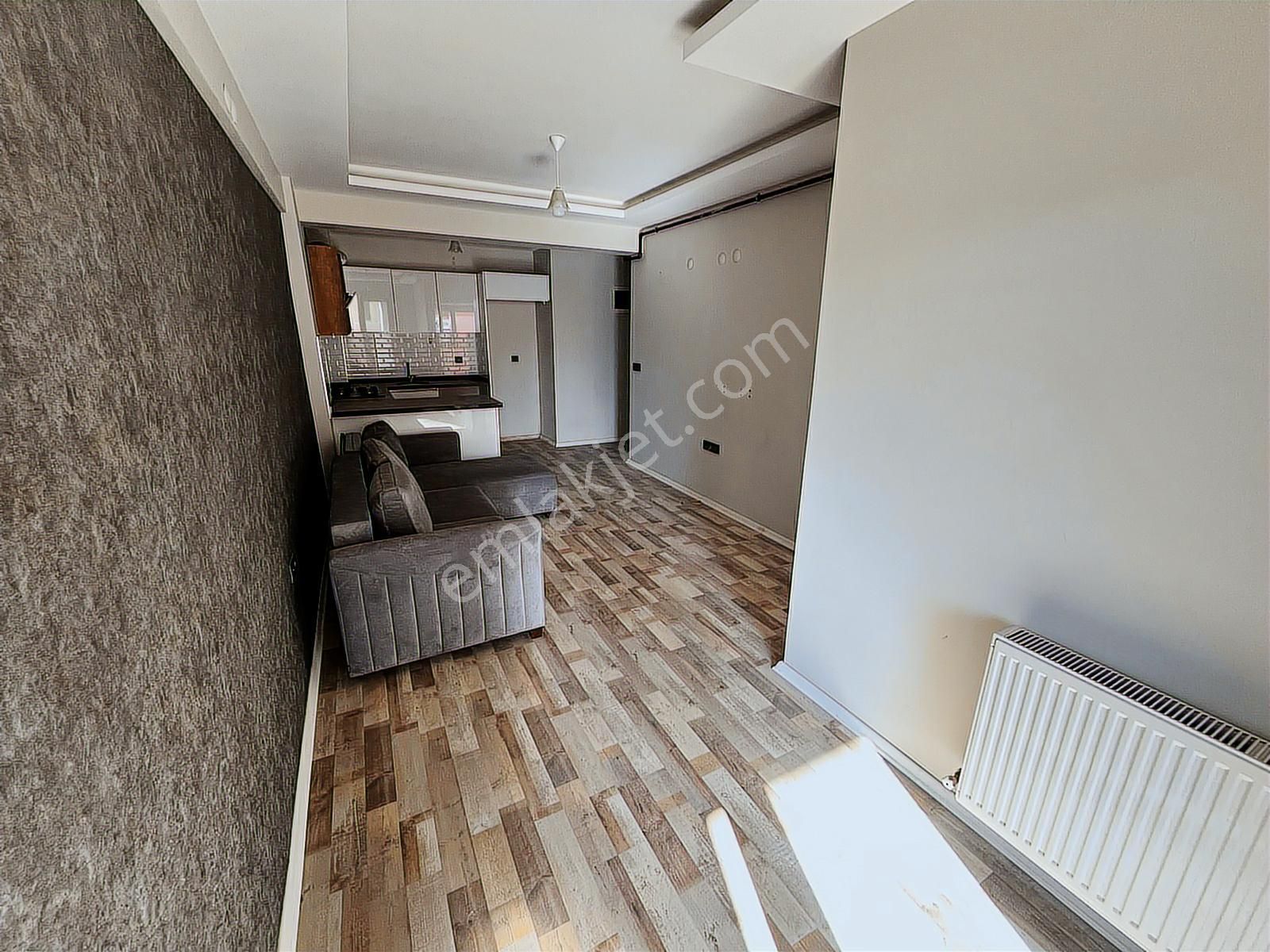 Remax Armadan Kuruçeşmede 1+1 Doğalgaz/asansör/arakat Kiralık - Görsel 17