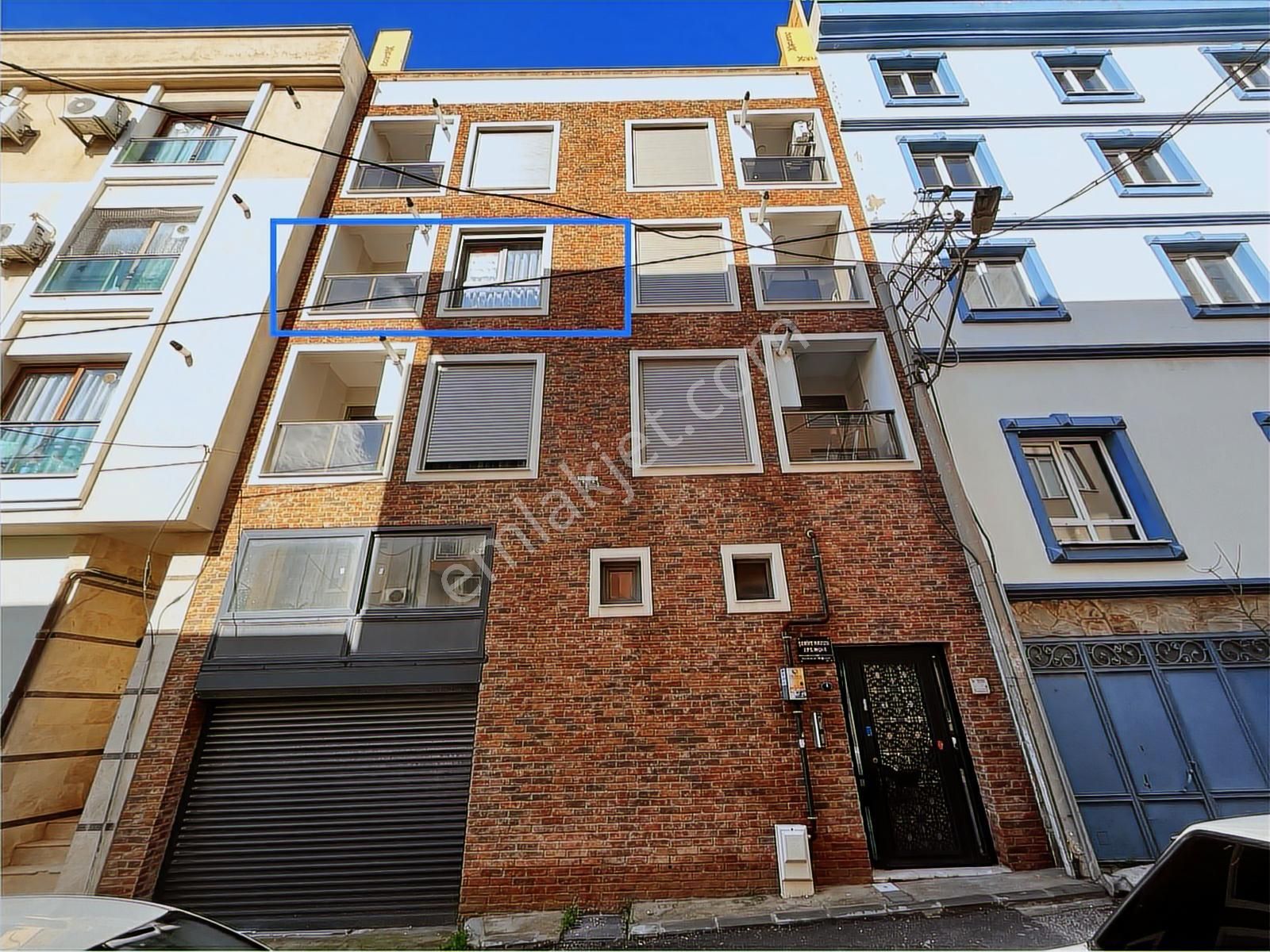 Remax Armadan Kuruçeşmede 1+1 Doğalgaz/asansör/arakat Kiralık - Görsel 16