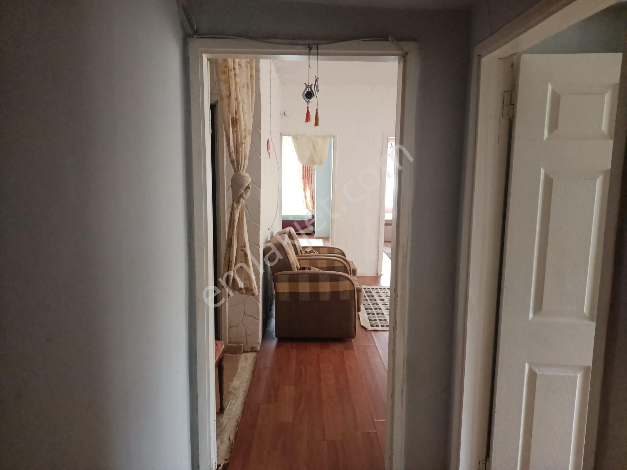 Yasemin Emlaktan Çınarcık Çamlık Mah. 1 Kat 2+1 Daire Satılık - Görsel 4