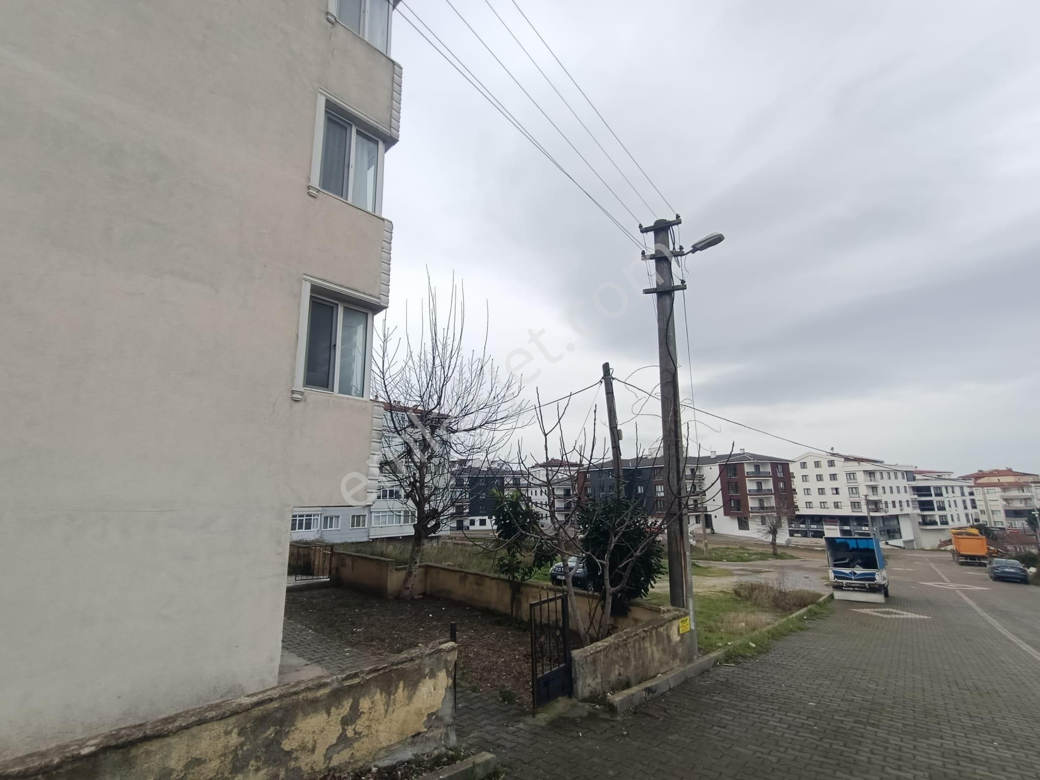 Yasemin Emlaktan Çınarcık Çamlık Mah. 1 Kat 2+1 Daire Satılık - Görsel 9