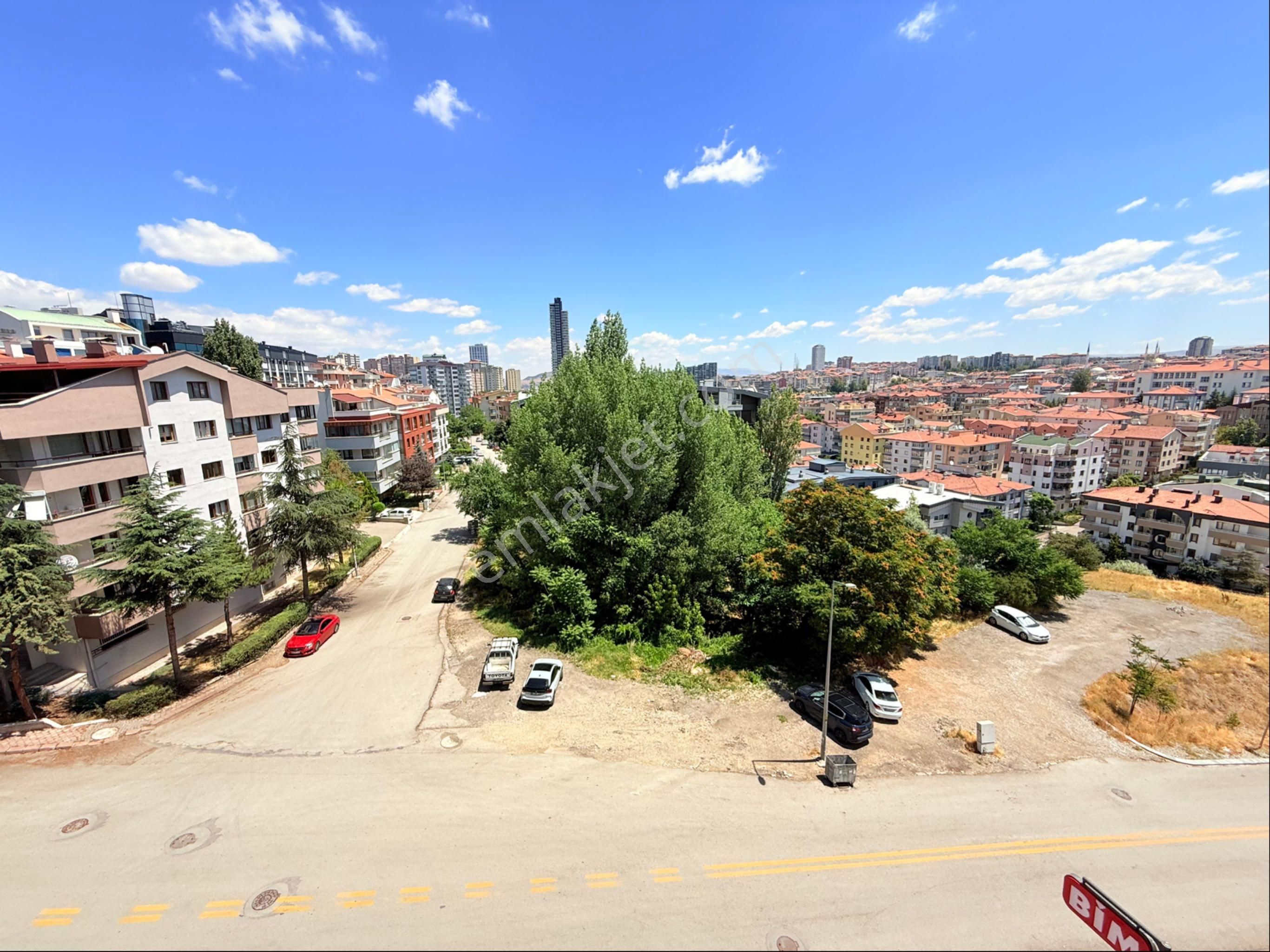 Çankaya Birlik Yaşam Hastenesi Yakını 411.sk Da 4+1 Asansör Garajlı Kiralık Daire - Görsel 9