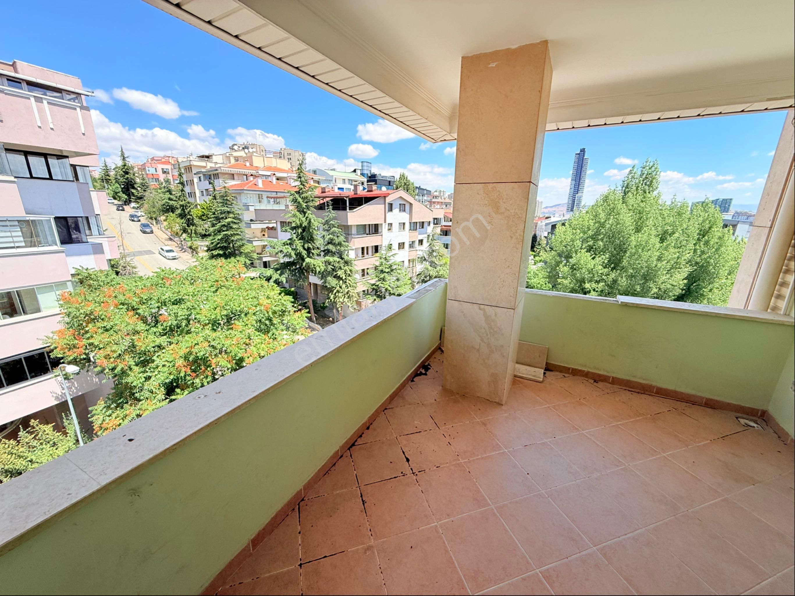 Çankaya Birlik Yaşam Hastenesi Yakını 411.sk Da 4+1 Asansör Garajlı Kiralık Daire - Görsel 8