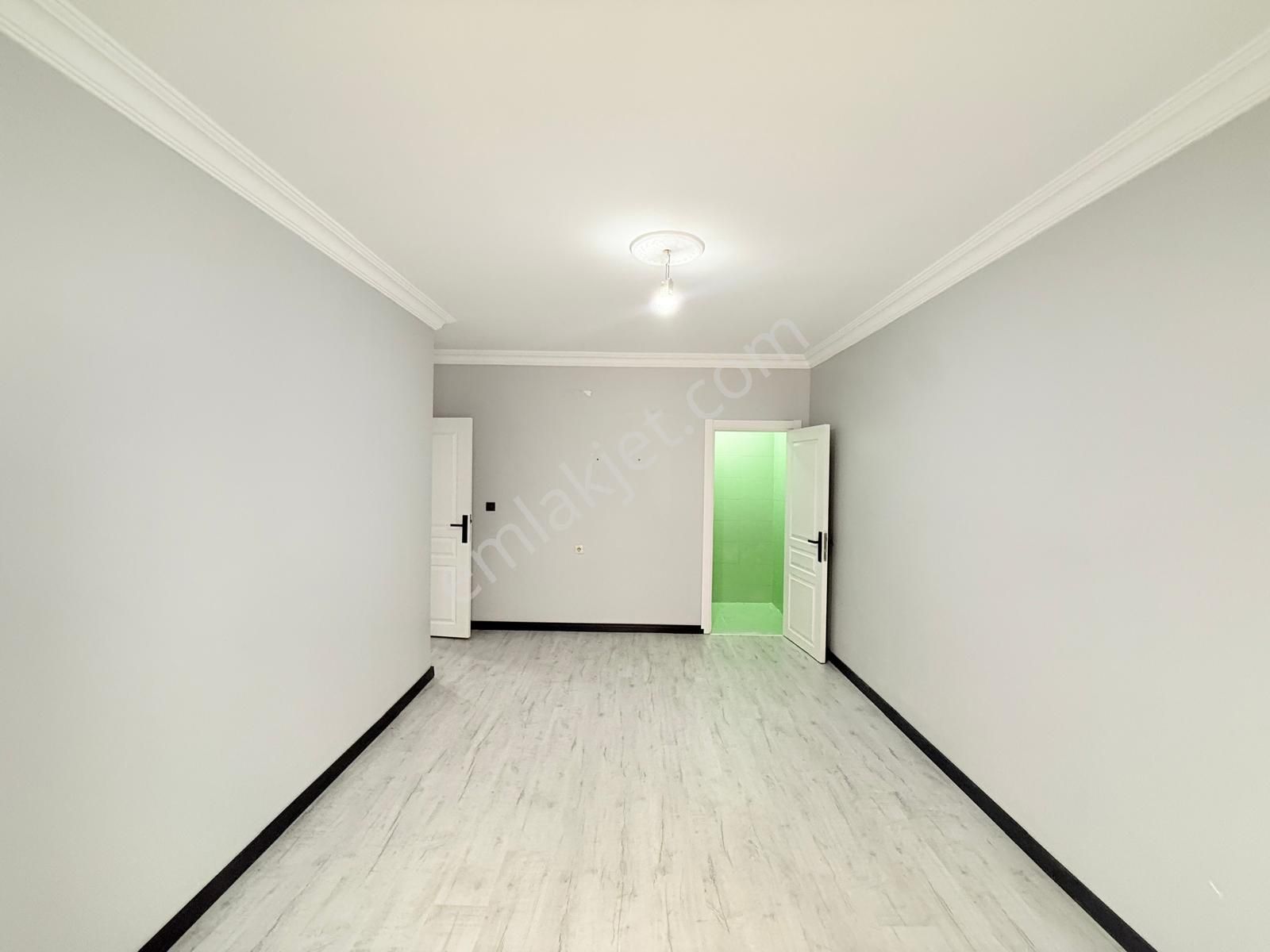 Okul-market-ulaşım Dibi Altında Daire Olan 2+1 !! - Görsel 24