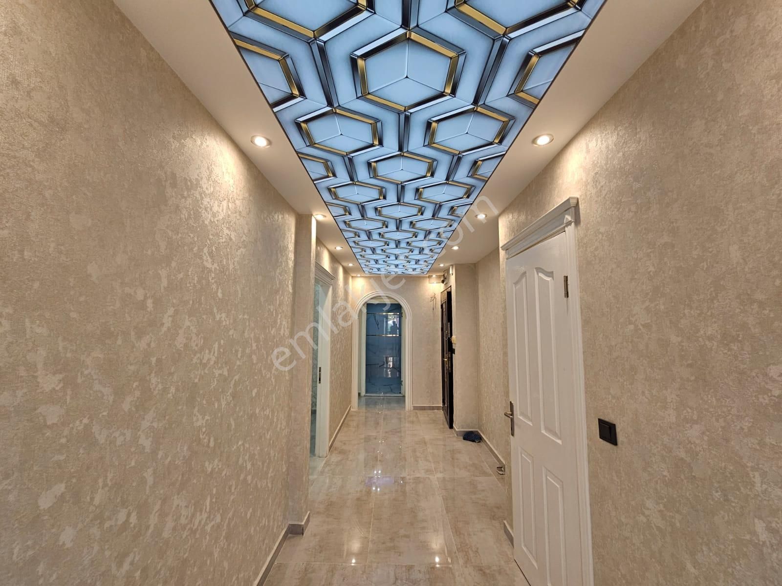 Denize Sıfır Satılık Site İçi 2+1 - Görsel 8