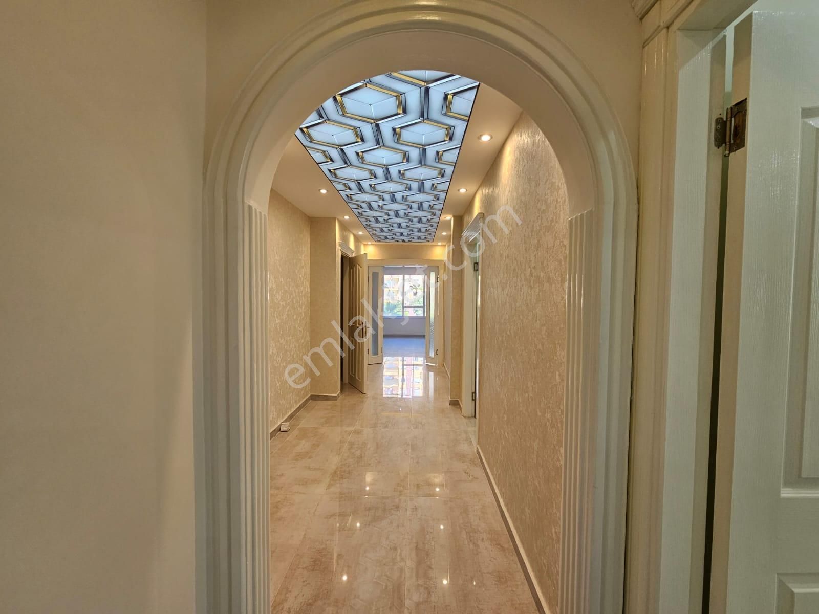 Denize Sıfır Satılık Site İçi 2+1 - Görsel 13