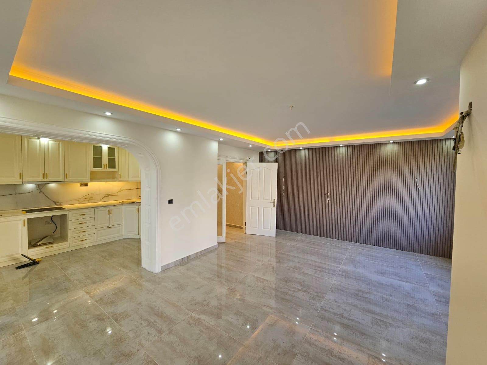 Denize Sıfır Satılık Site İçi 2+1 - Görsel 18