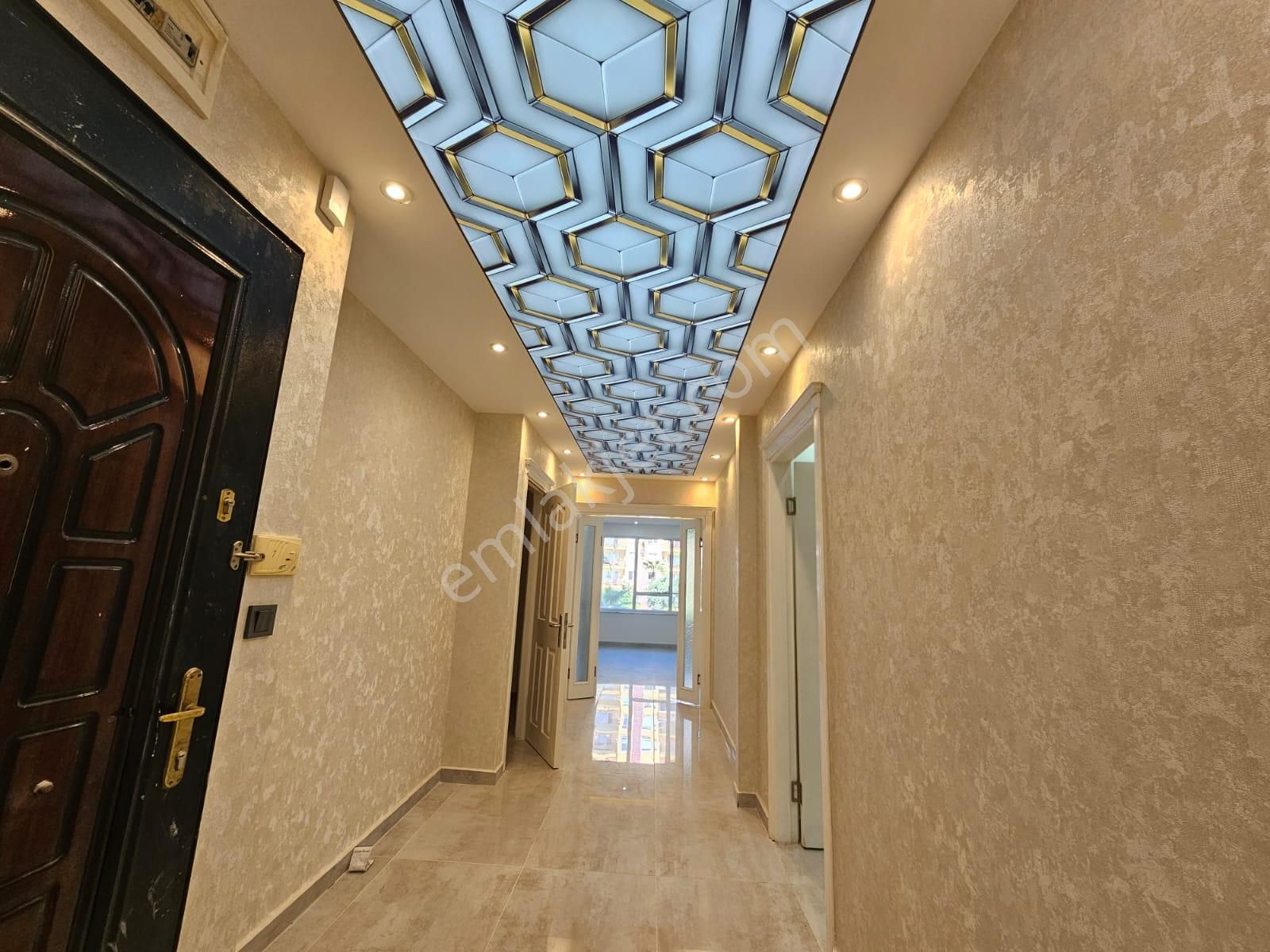 Denize Sıfır Satılık Site İçi 2+1 - Görsel 2