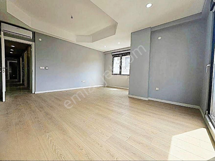 Merkezi Konumda Eb. Banyolu Açık Balkonlu 90 M2 Net 3+1 Daire - Görsel 3