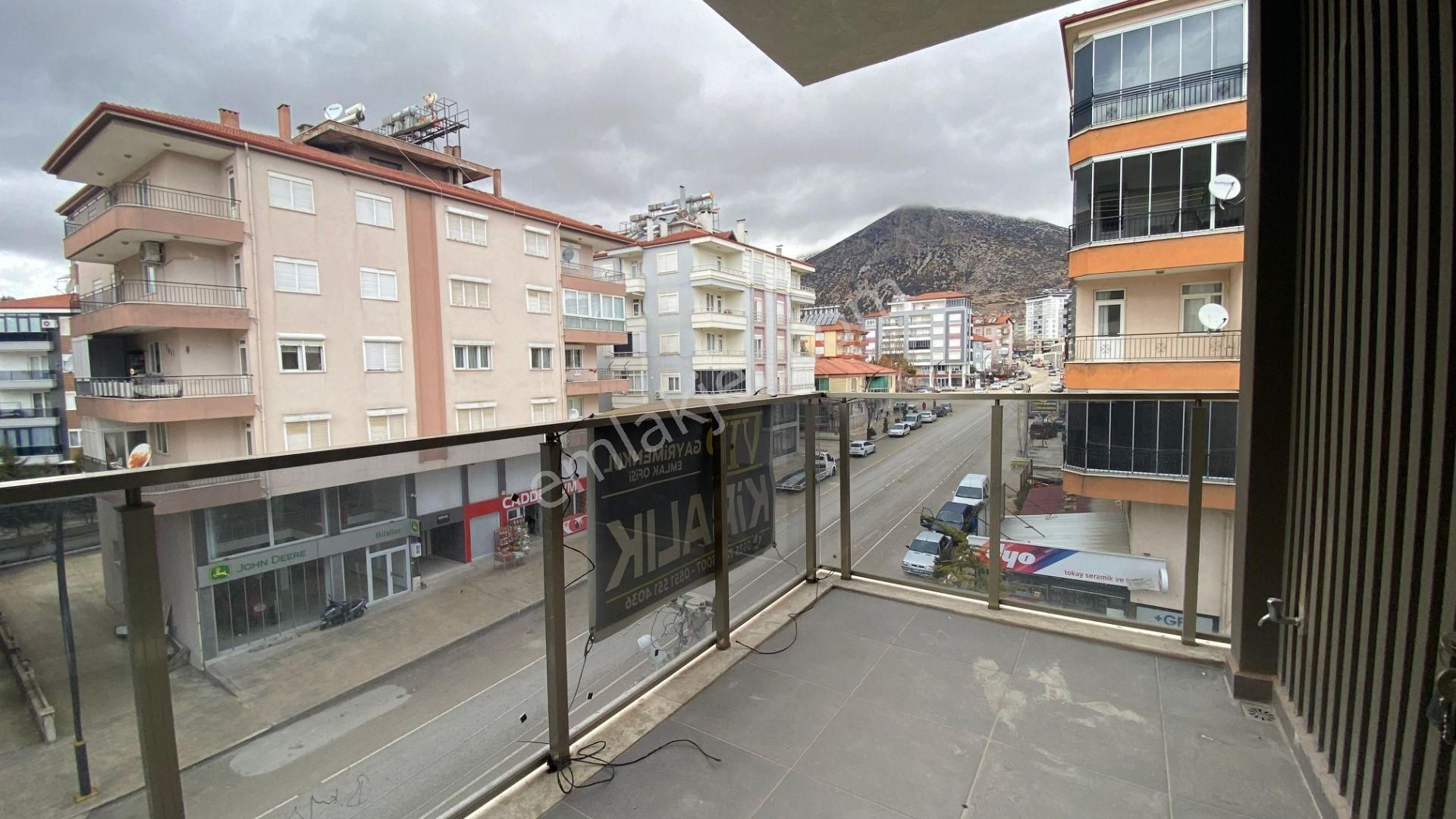 Vip Gayrimenkul'den Çarşı Merkezinde Kiralık 2+1 Sıfır Daire - Görsel 18