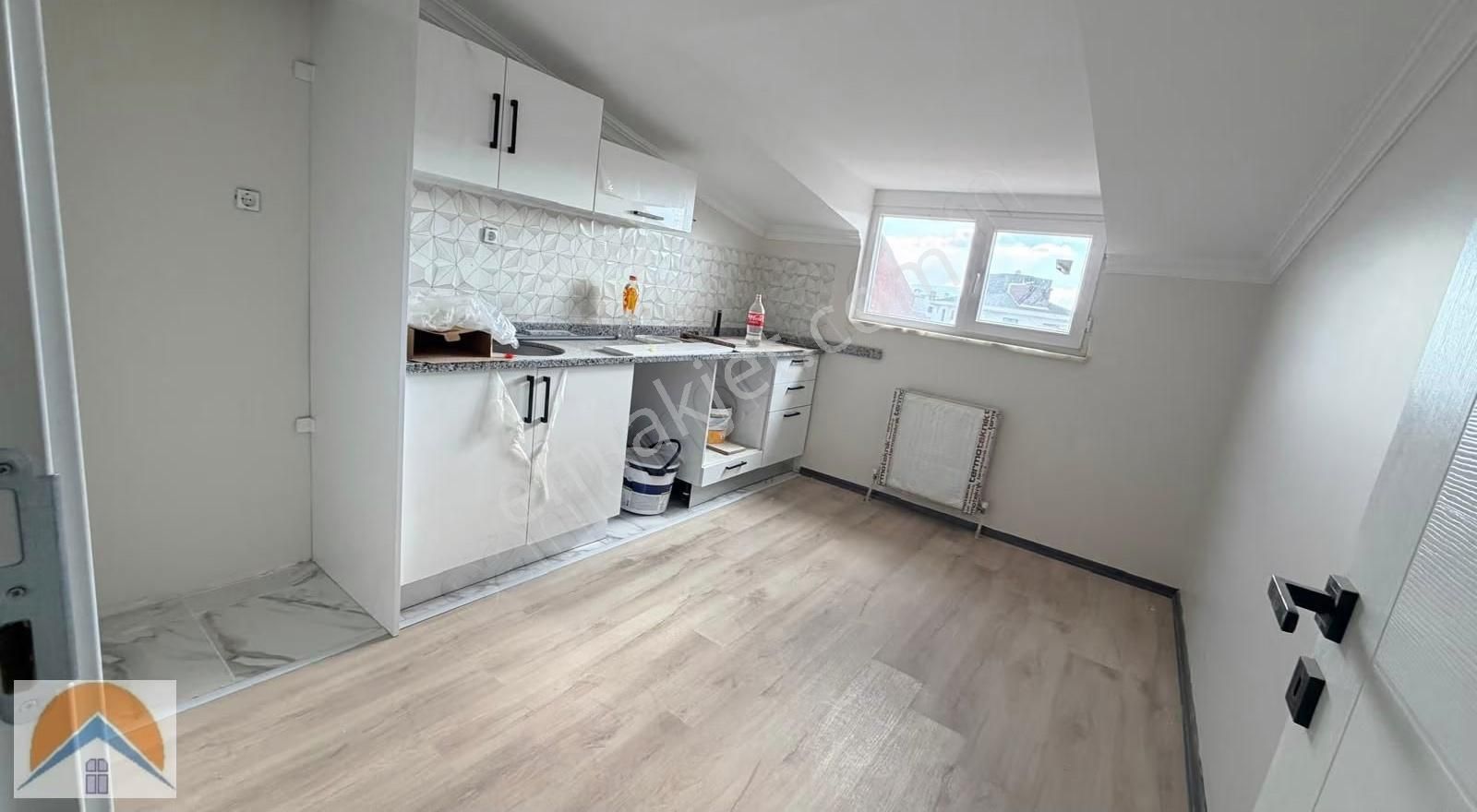 Ekşioğlu Mh. De Üst Dubleks 5 +1 Odali 180m2 - Görsel 15