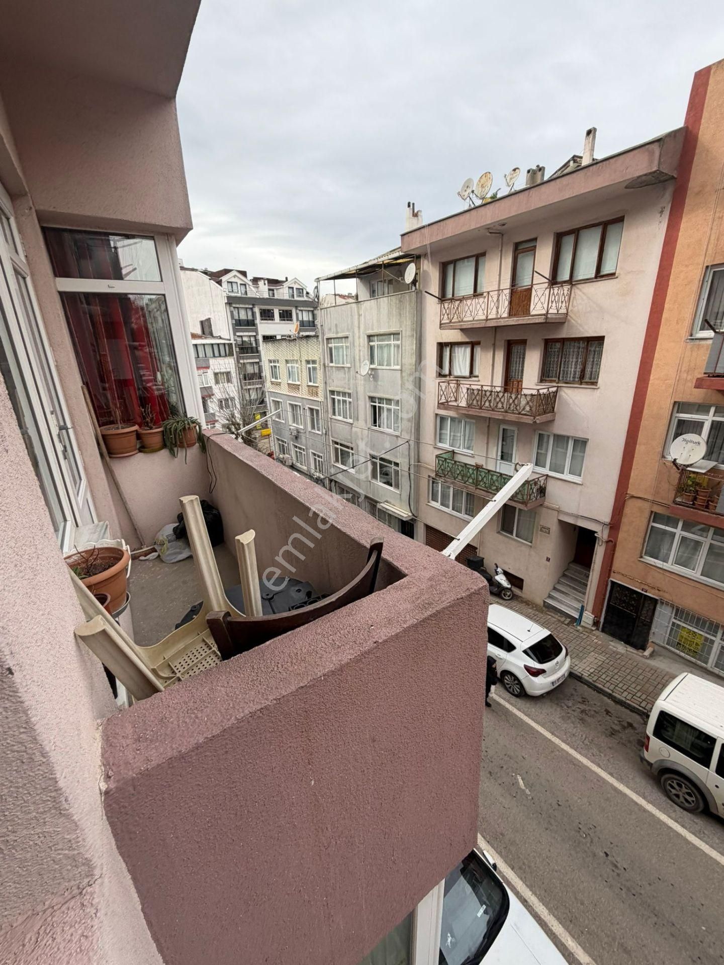17 Eylül Mahallesinde Satılık 2+1 Daire - Görsel 8