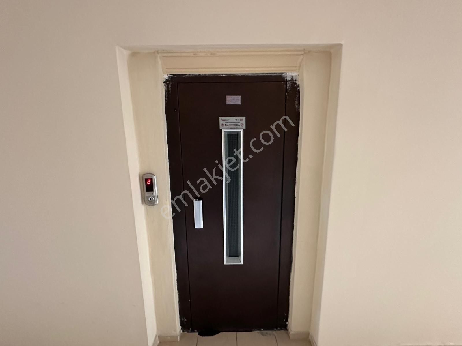 Korucuk Toki Okulu Karşısında Kiralık 3+1 Ara Kat Daire - Tg - Görsel 2