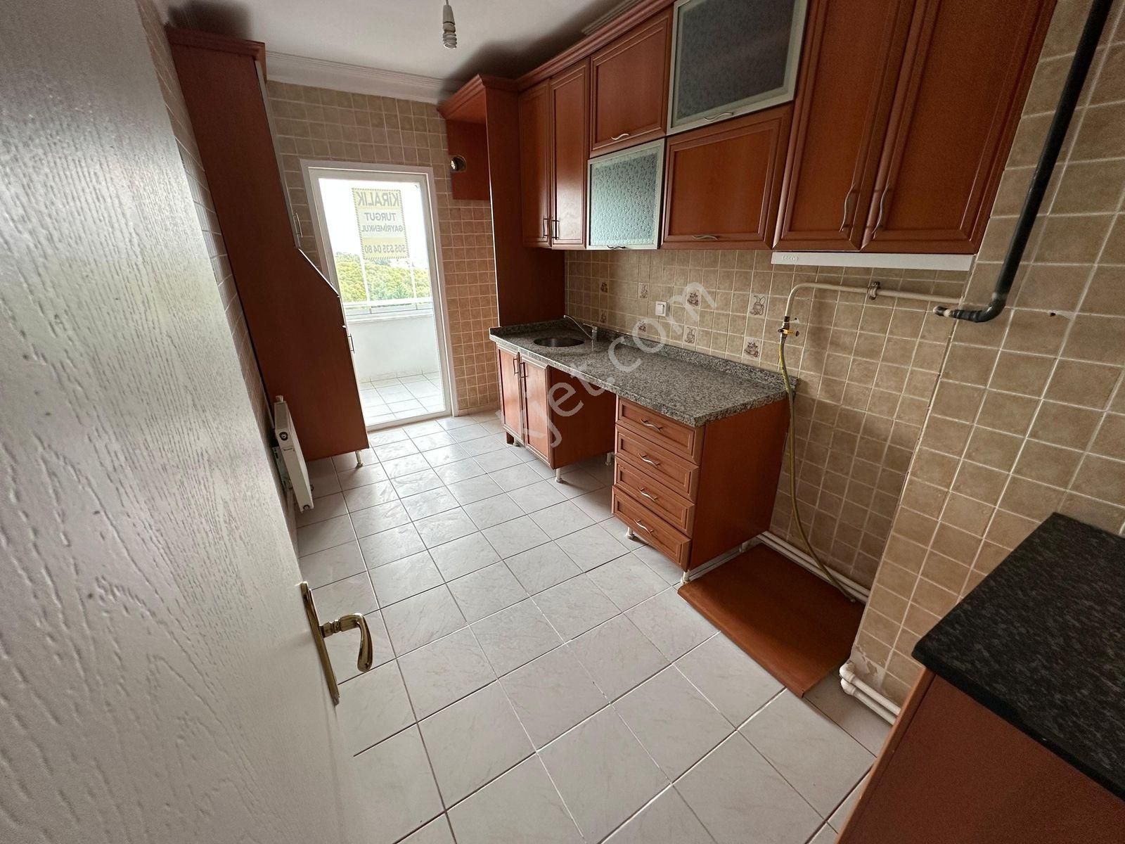 Korucuk'ta Kiralık 3+1 Ara Kat Daire - Turgut Gayrimenkul - Görsel 19