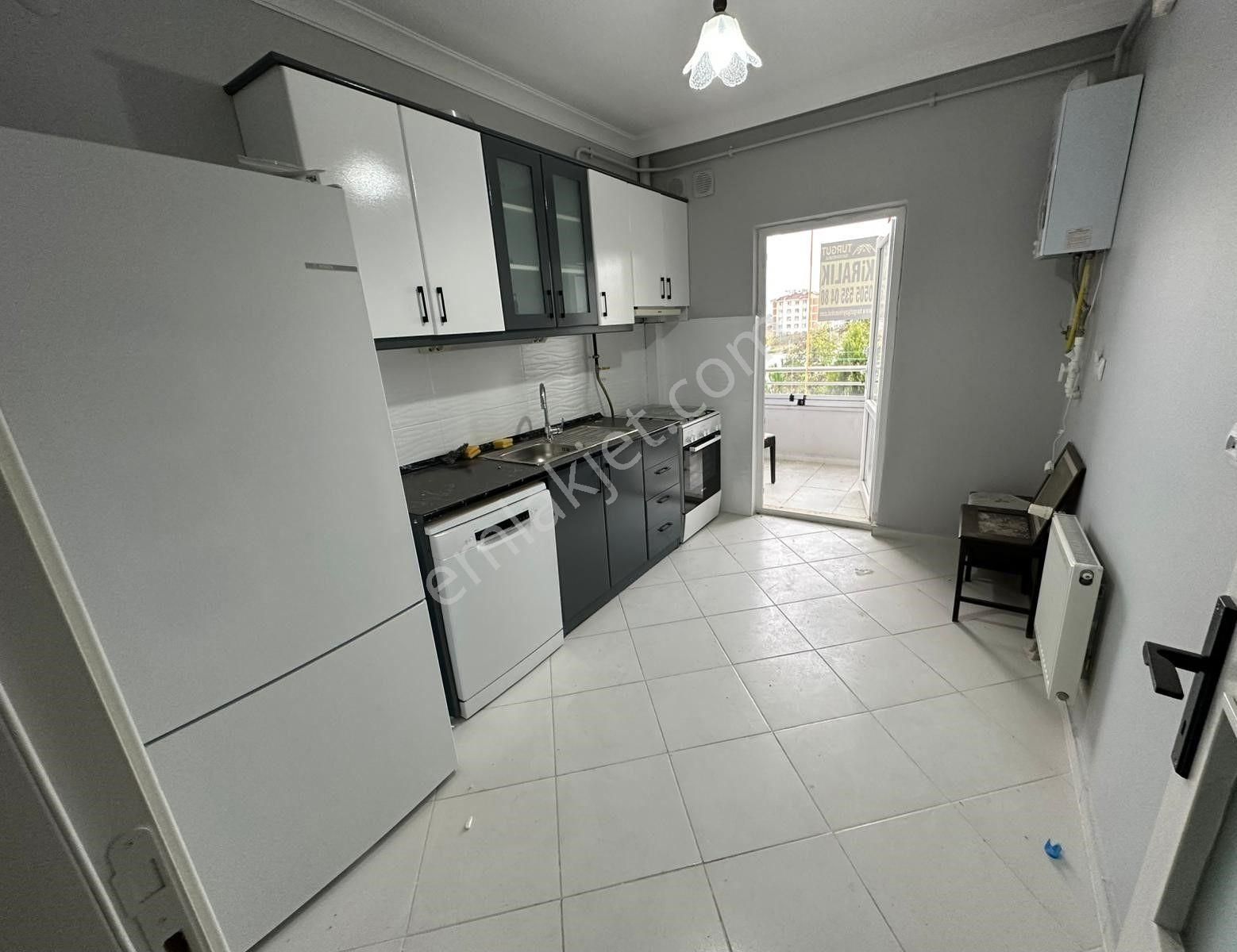 Korucuk C Blok'larda Satılık Ara Kat 3+1 Daire - T G - Görsel 3